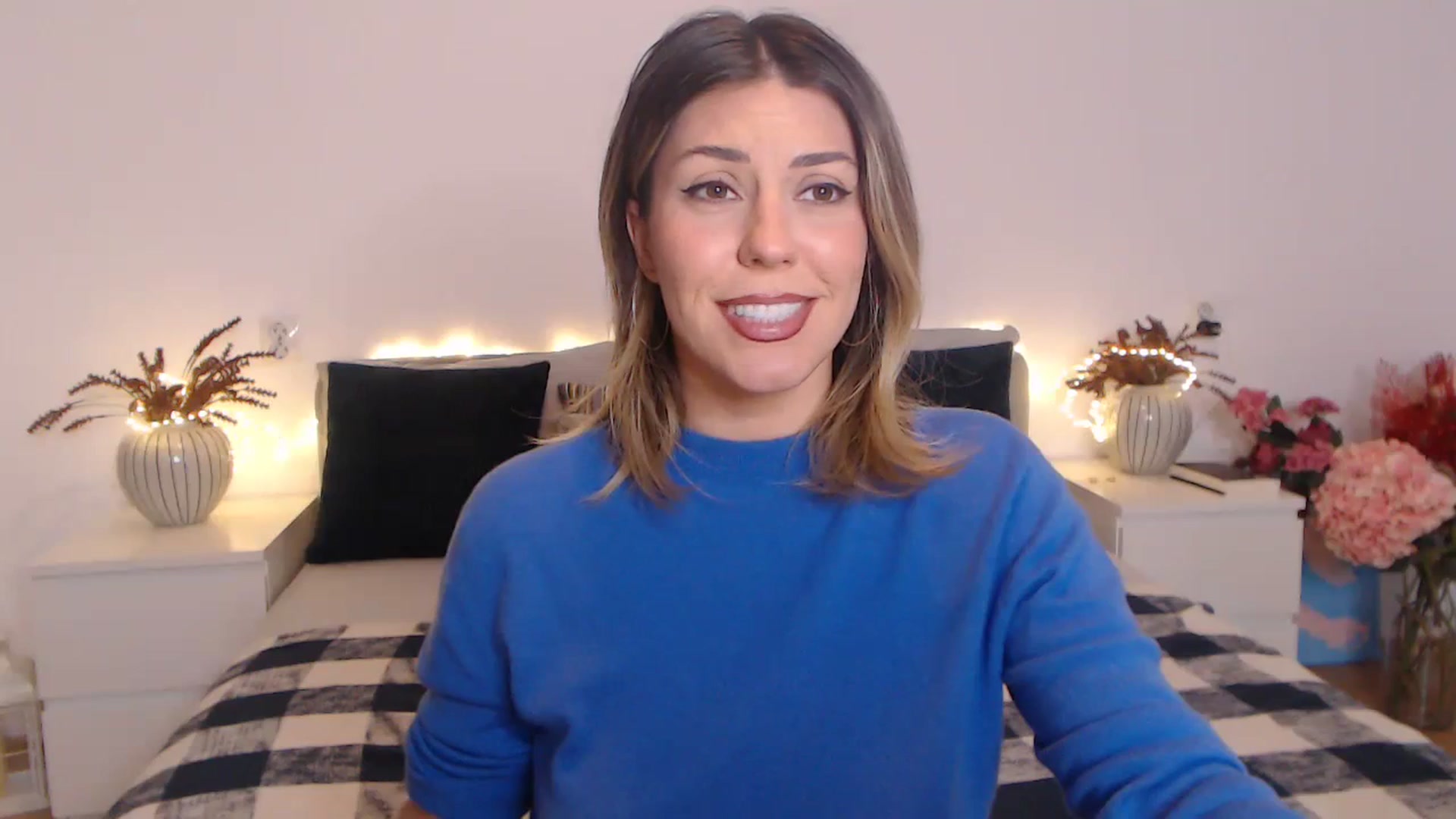 Gallery image thumbnail from BlueStocking's myfreecams stream on, 02/08/2024, 16:43 image 3 of 20