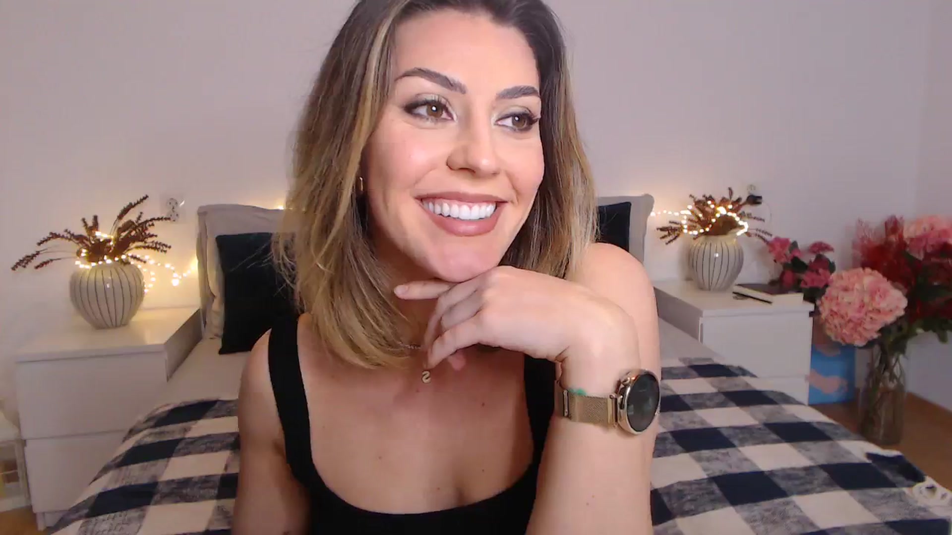 Gallery image thumbnail from BlueStocking's myfreecams stream on, 02/09/2024, 19:09 image 8 of 20
