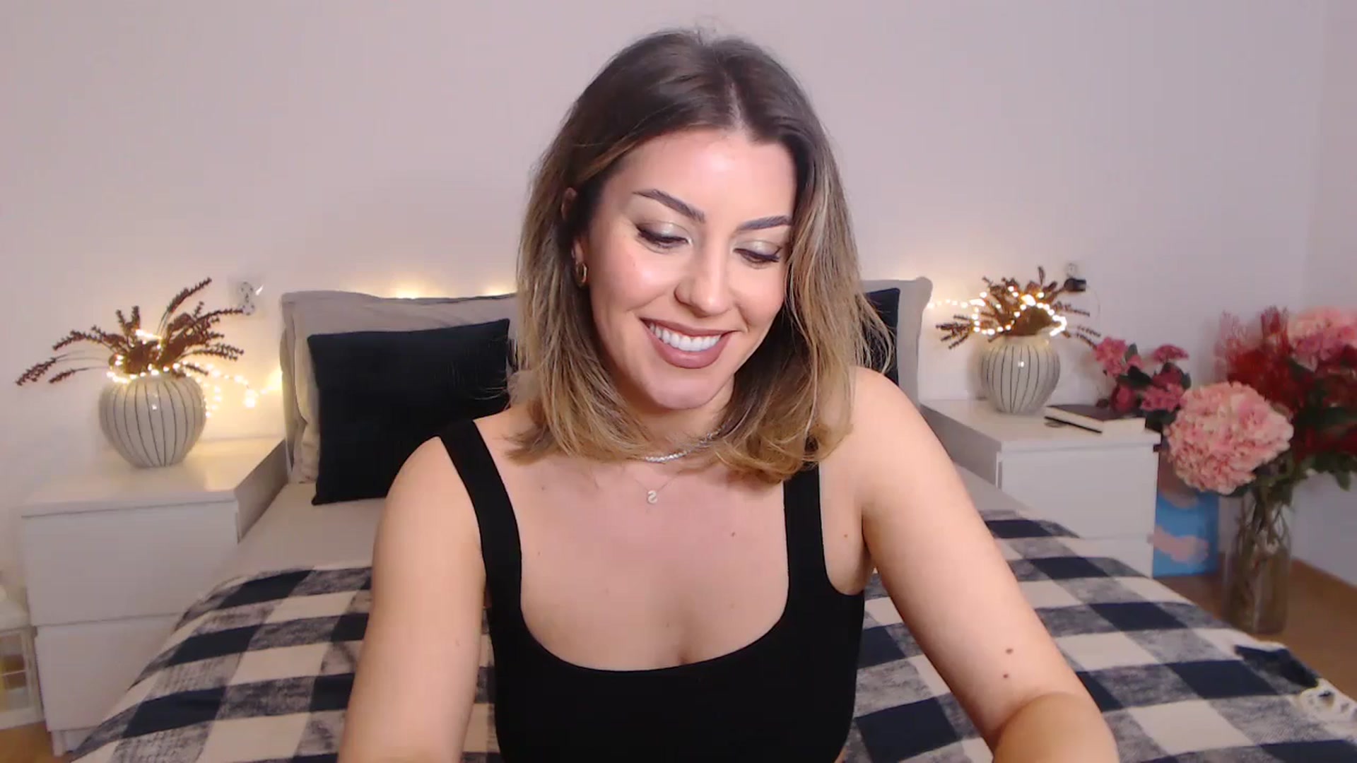 Gallery image thumbnail from BlueStocking's myfreecams stream on, 02/09/2024, 19:09 image 17 of 20