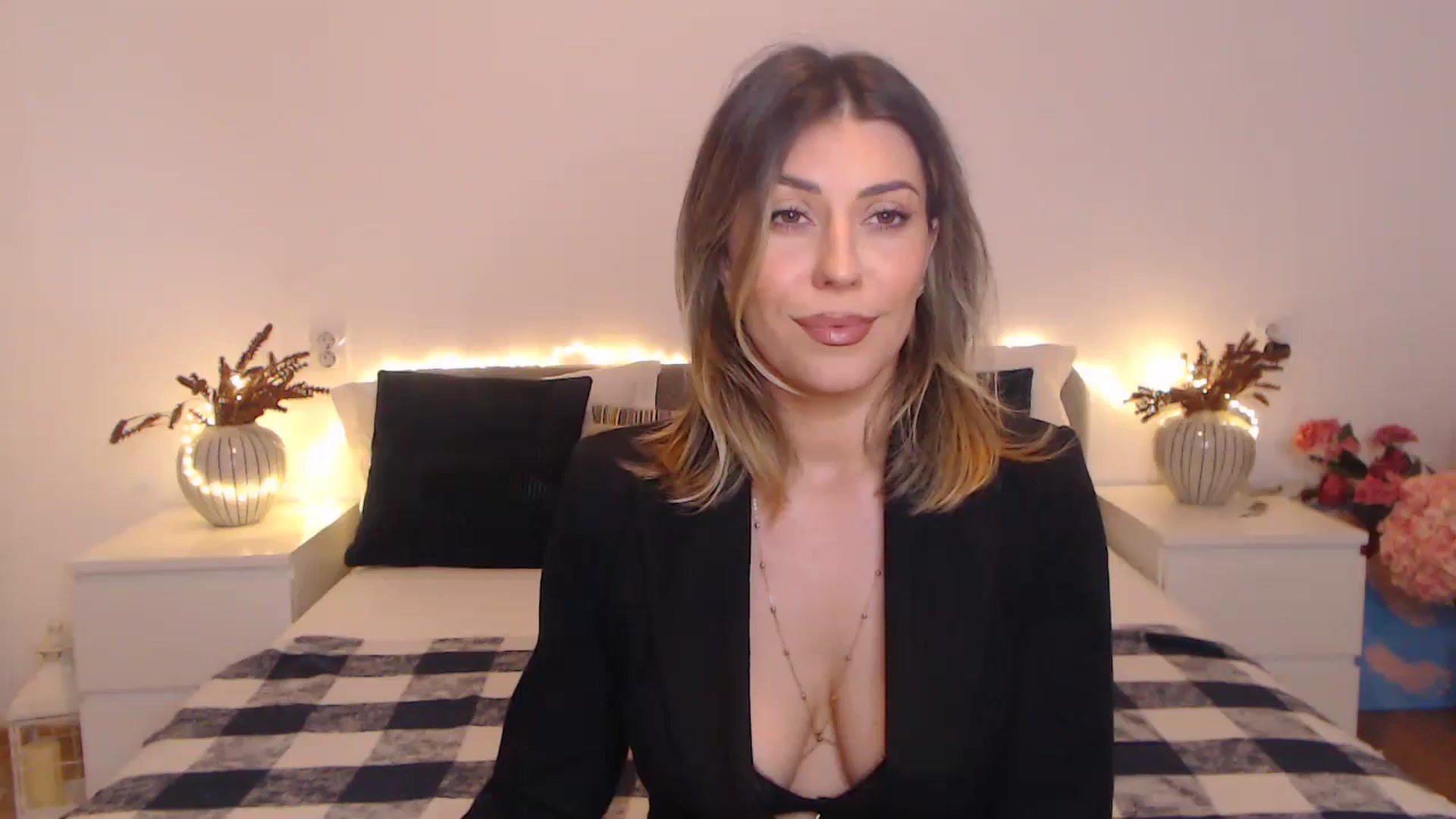 Gallery image thumbnail from BlueStocking's myfreecams stream on, 02/23/2024, 15:33 image 3 of 20