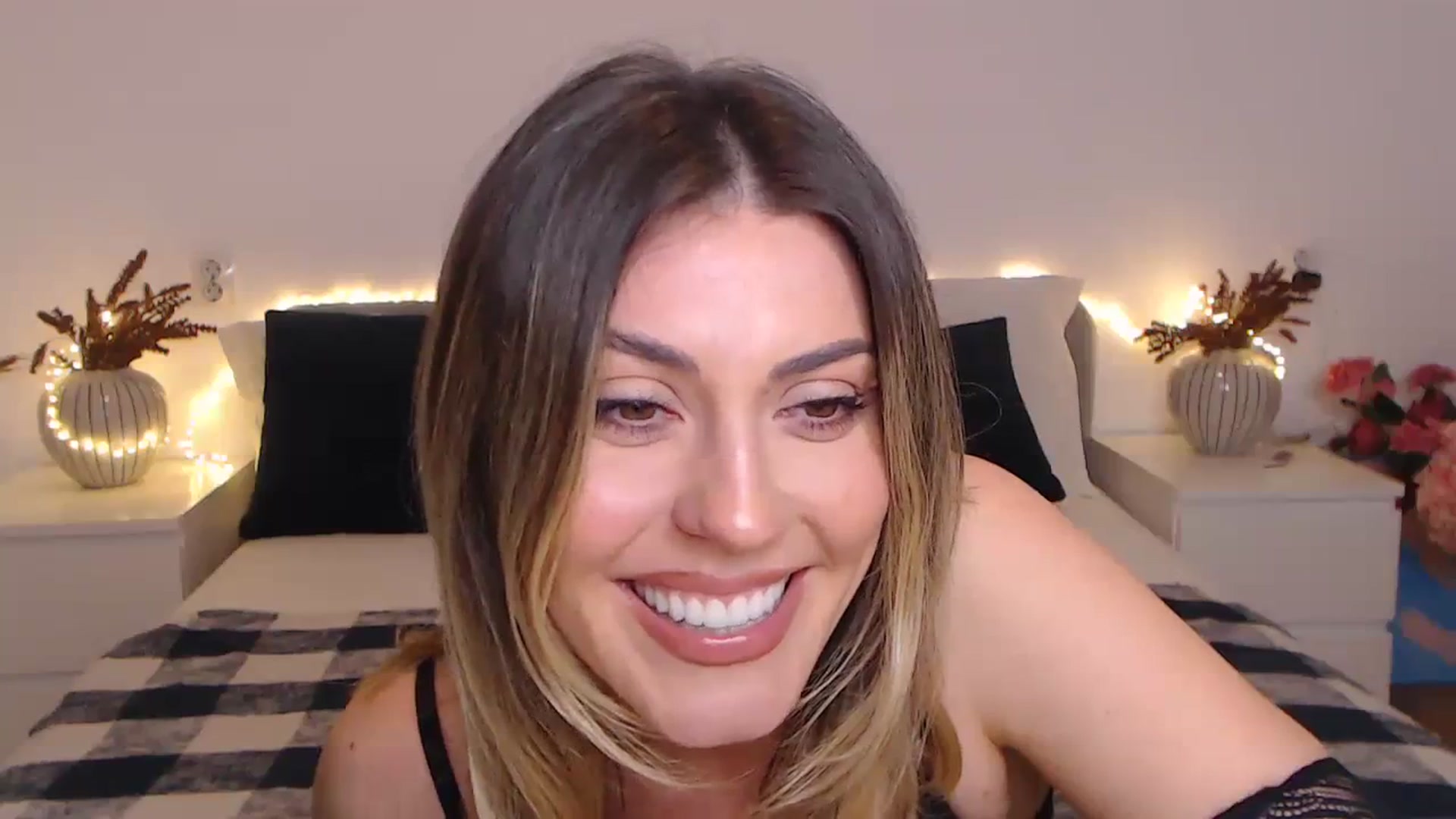 Gallery image thumbnail from BlueStocking's myfreecams stream on, 02/23/2024, 18:41 image 9 of 20