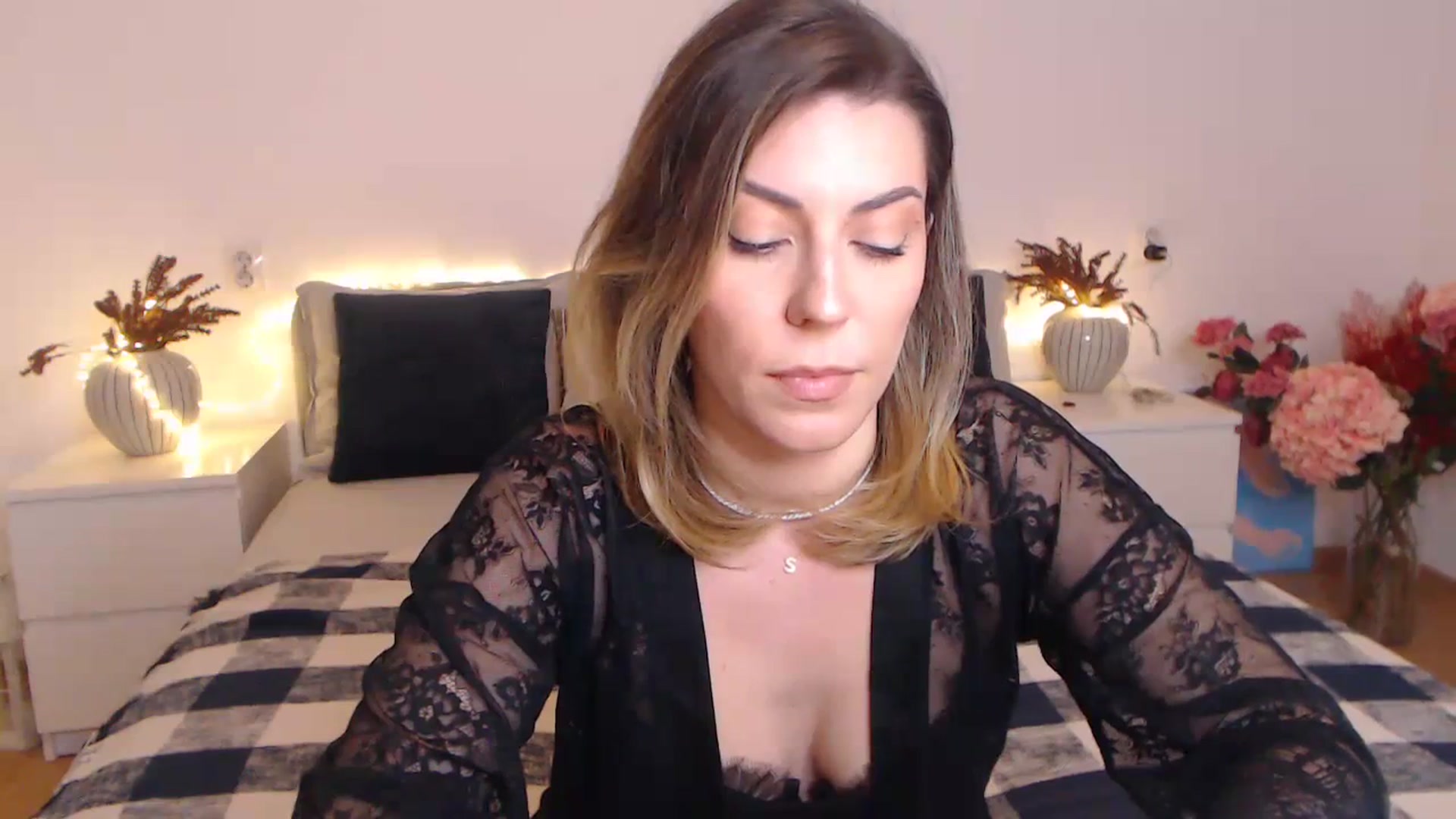Gallery image thumbnail from BlueStocking's myfreecams stream on, 03/05/2024, 17:42 image 17 of 20