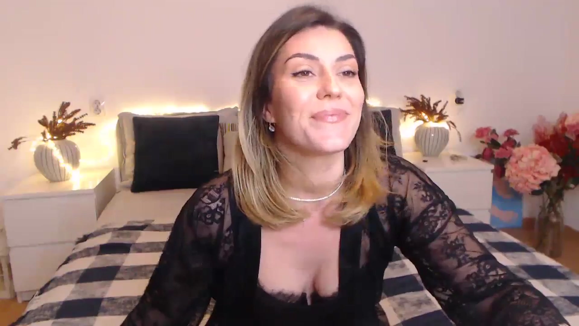 Gallery image thumbnail from BlueStocking's myfreecams stream on, 03/05/2024, 17:42 image 20 of 20