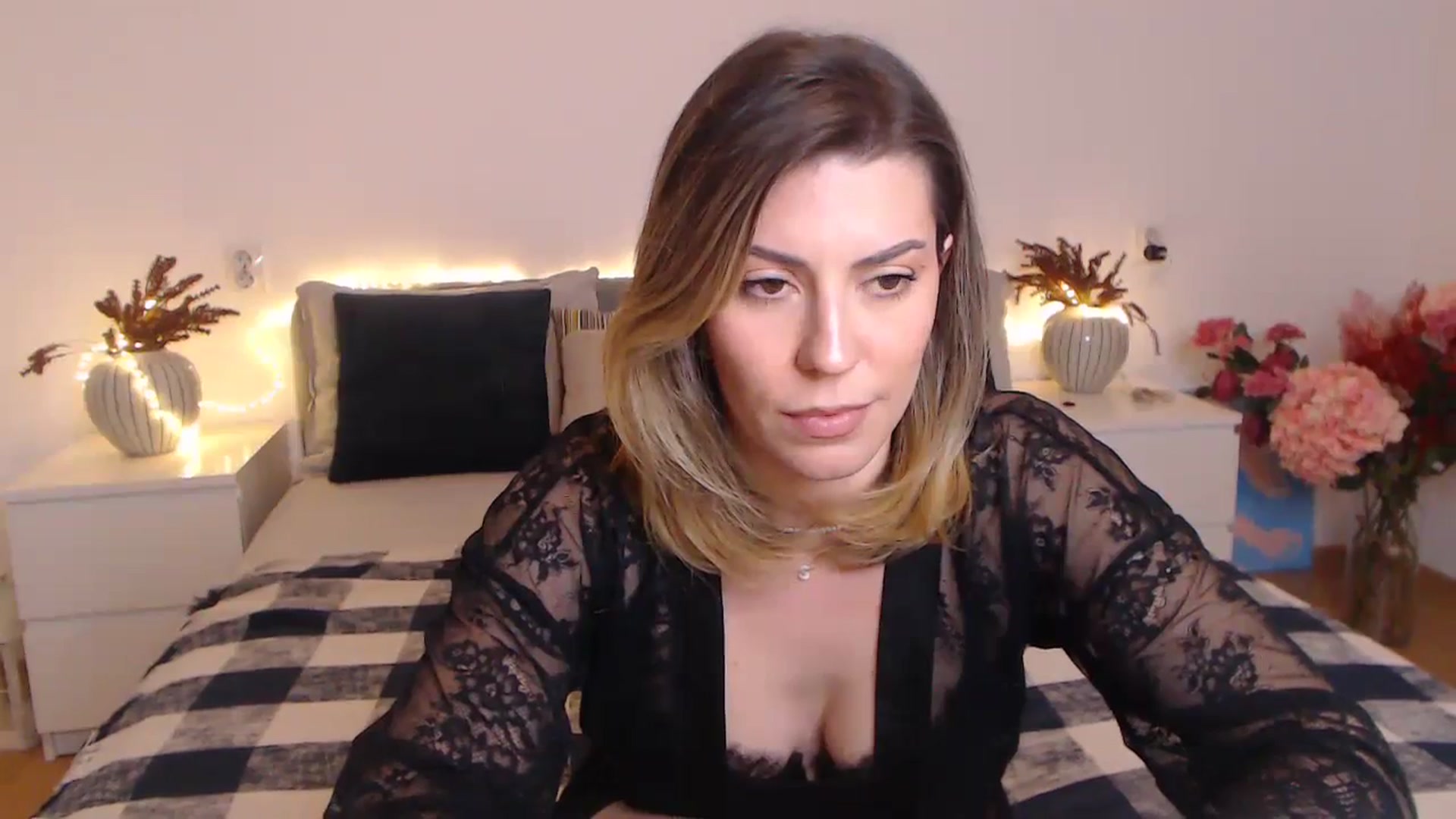 Gallery image thumbnail from BlueStocking's myfreecams stream on, 03/05/2024, 17:42 image 18 of 20