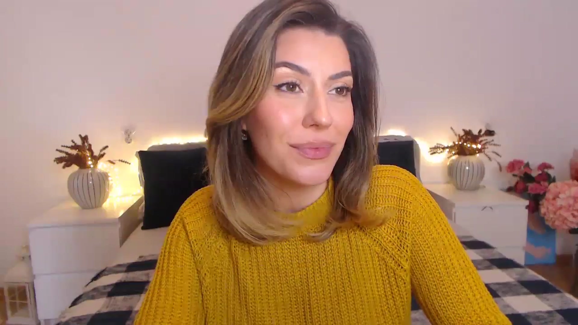 Gallery image thumbnail from BlueStocking's myfreecams stream on, 03/07/2024, 14:47 image 2 of 20
