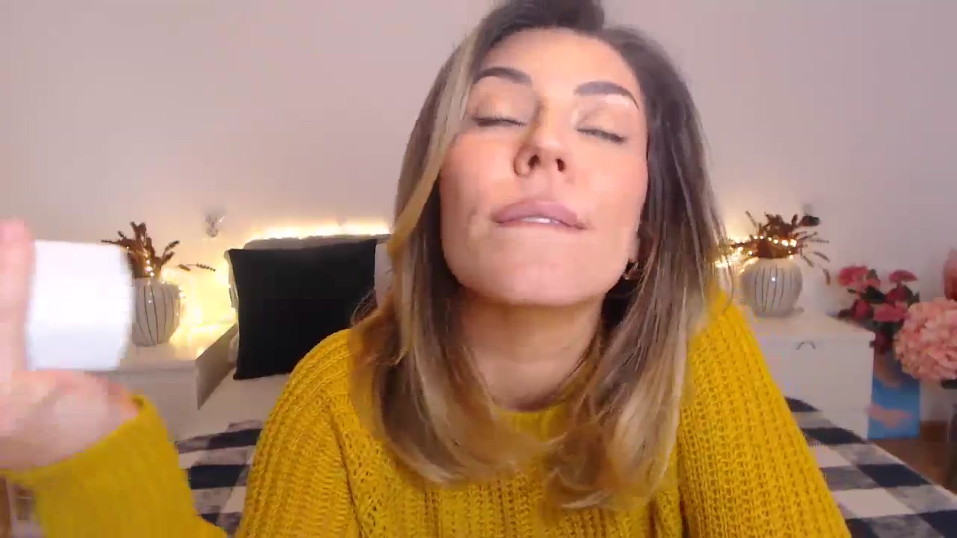 Gallery image thumbnail from BlueStocking's myfreecams stream on, 03/07/2024, 14:47 image 8 of 20