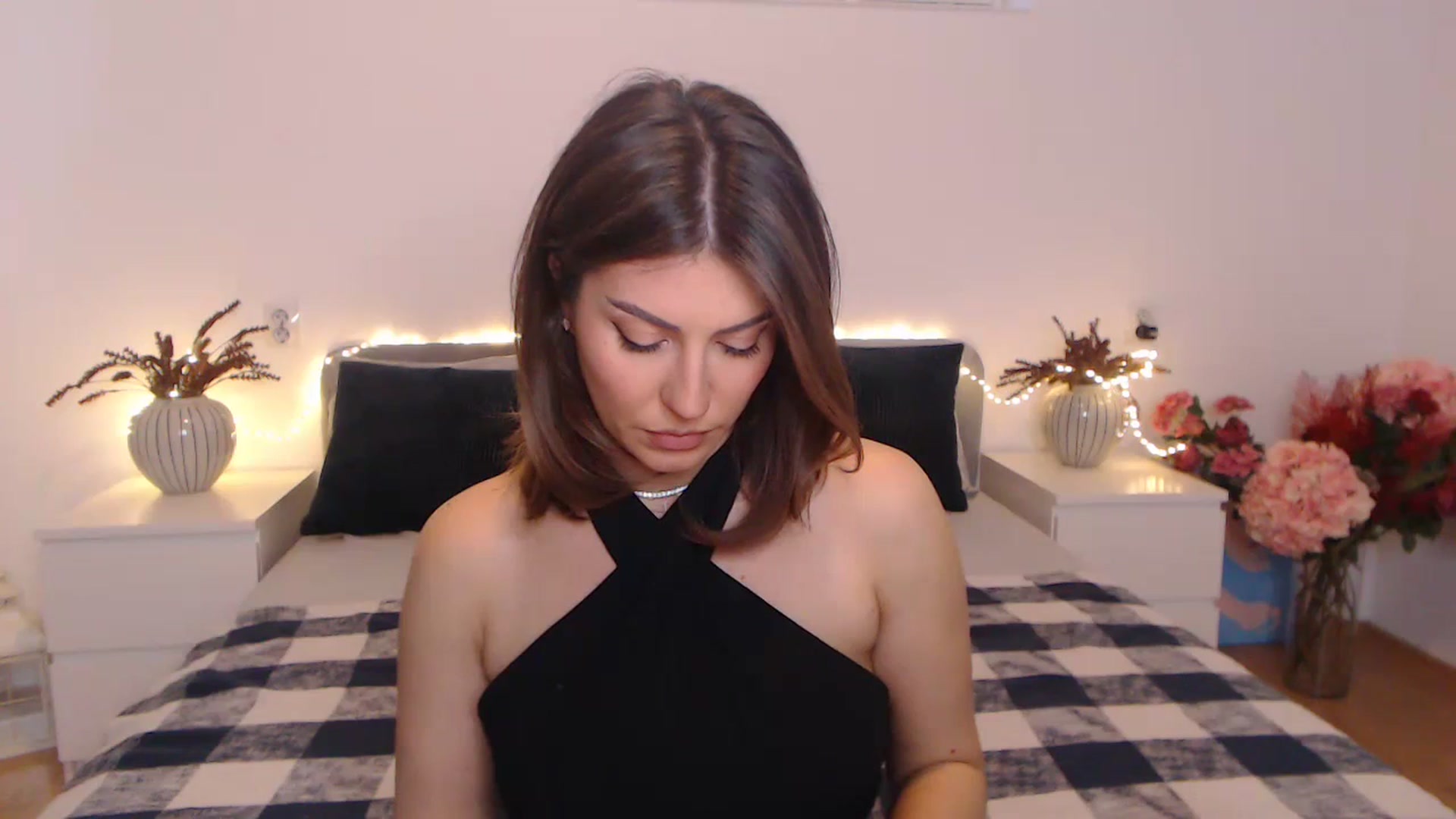 Gallery image thumbnail from BlueStocking's myfreecams stream on, 04/09/2024, 13:45 image 2 of 20
