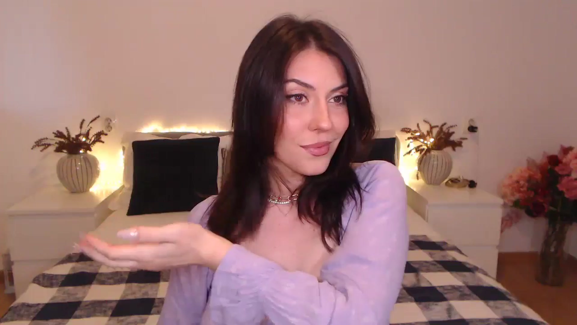 Gallery image thumbnail from BlueStocking's myfreecams stream on, 09/08/2024, 15:33 image 8 of 20