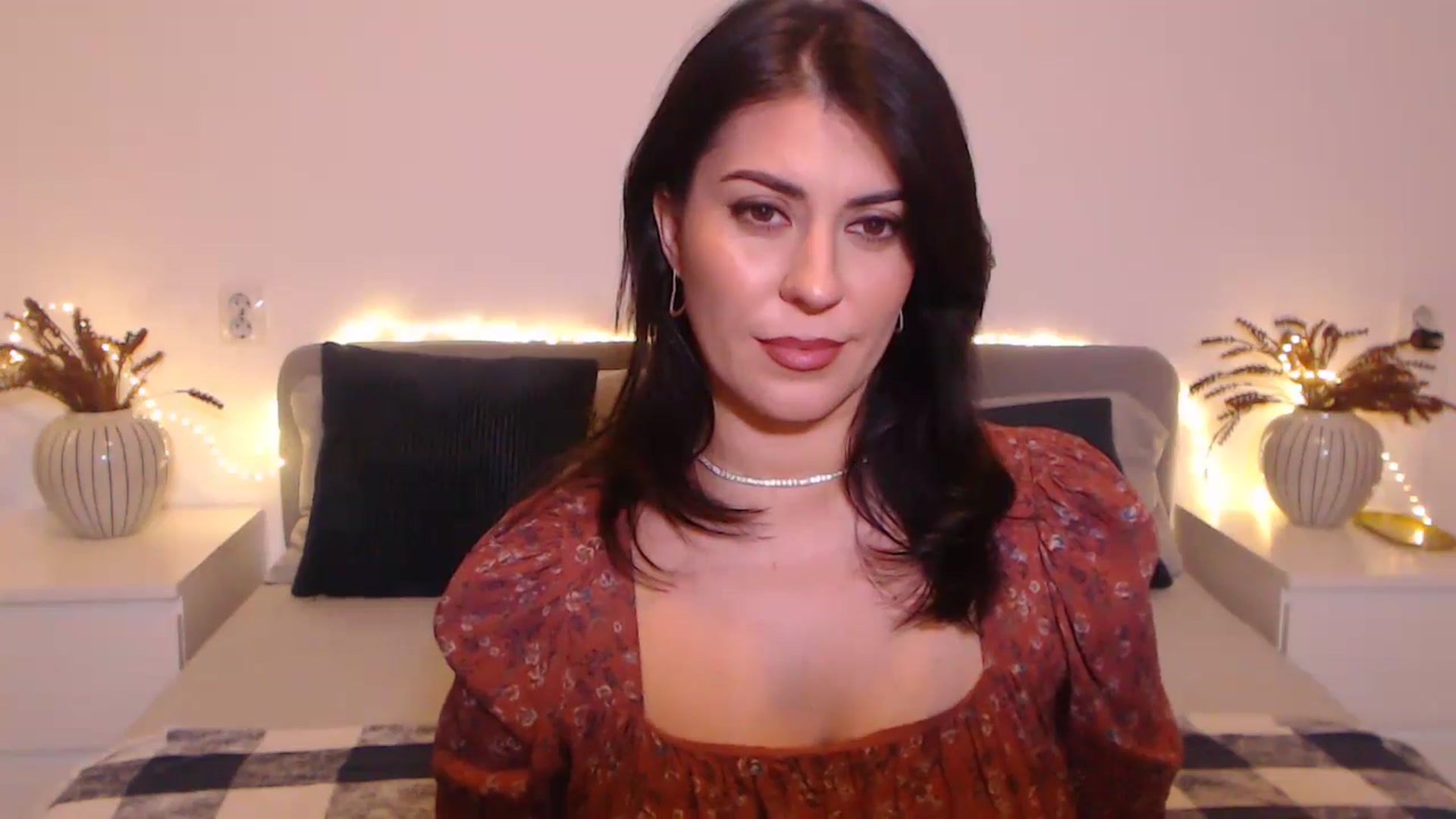 Gallery image thumbnail from BlueStocking's myfreecams stream on, 11/08/2024, 18:30 image 11 of 20