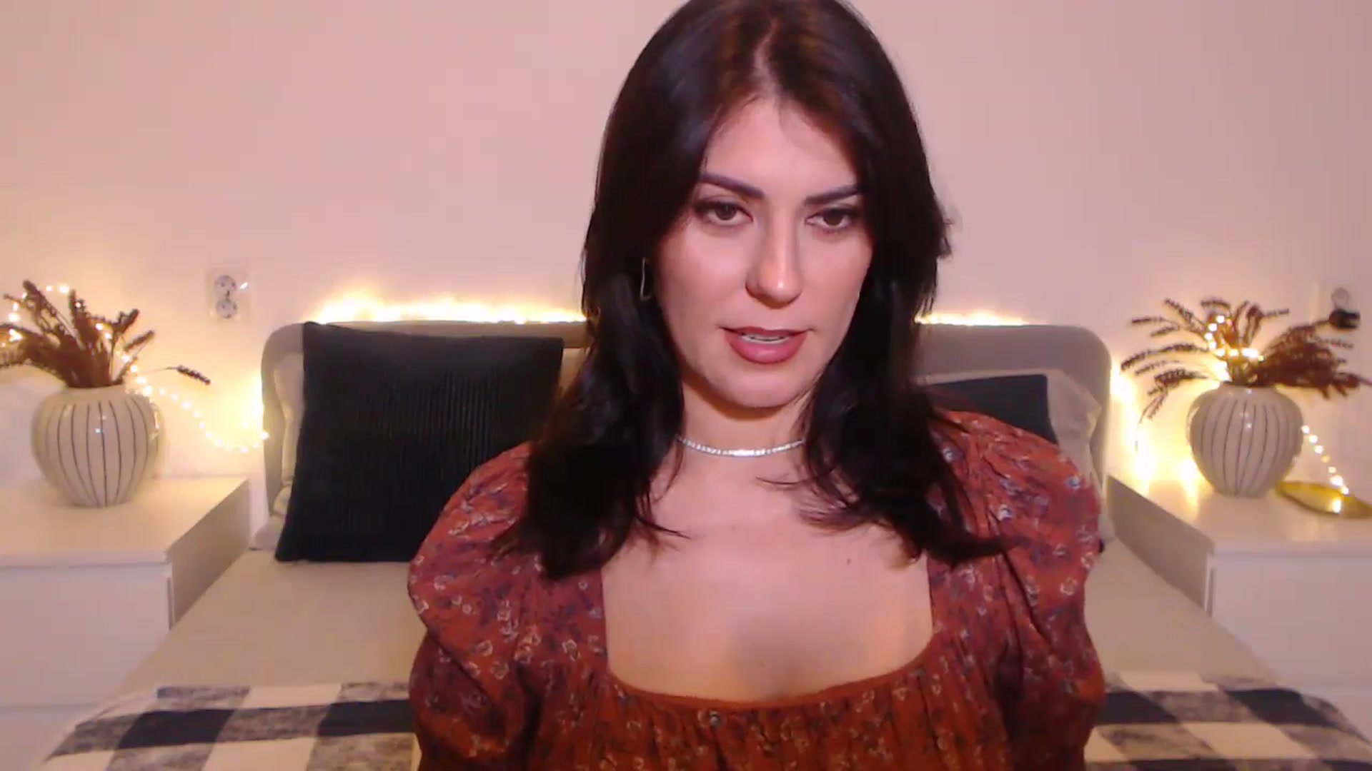 Gallery image thumbnail from BlueStocking's myfreecams stream on, 11/08/2024, 18:30 image 15 of 20