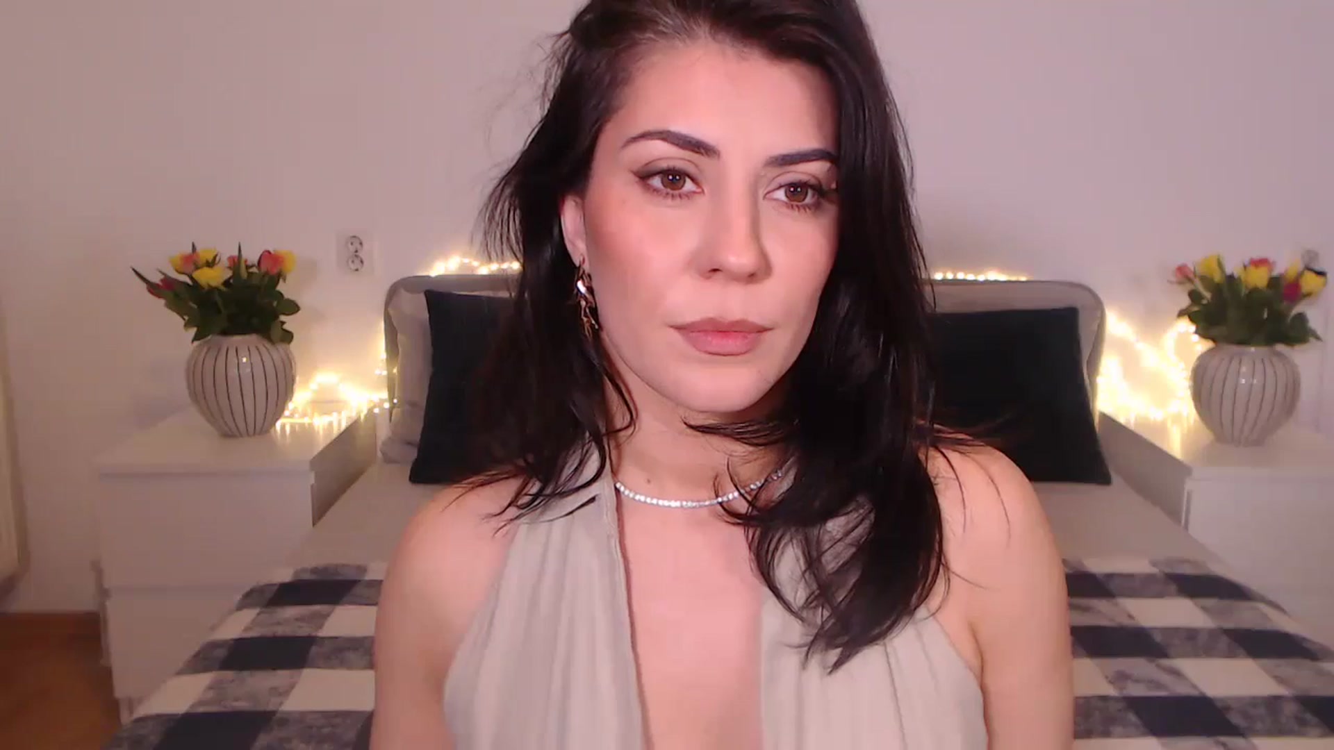 Gallery image thumbnail from BlueStocking's myfreecams stream on, 11/09/2024, 16:08 image 9 of 20