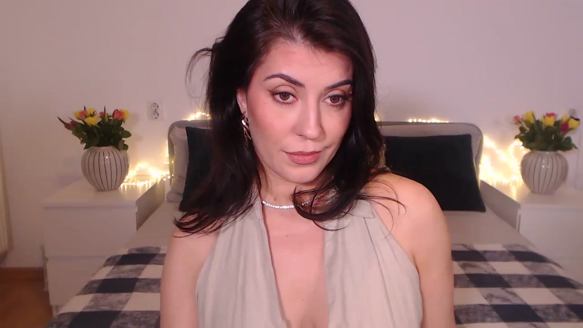 Gallery image thumbnail from BlueStocking's myfreecams stream on, 11/09/2024, 16:08 image 16 of 20