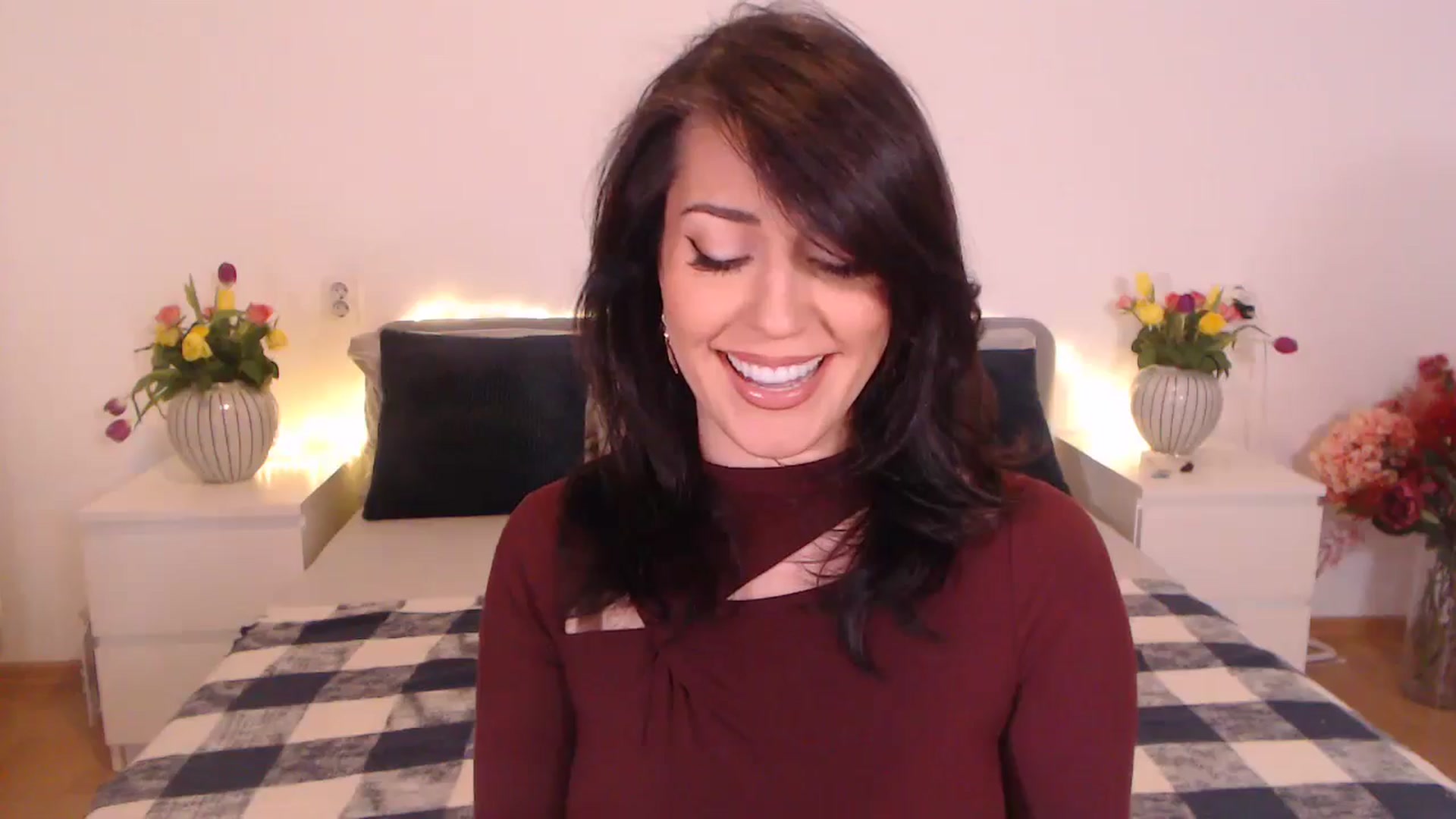 Gallery image thumbnail from BlueStocking's myfreecams stream on, 11/13/2024, 15:19 image 12 of 20