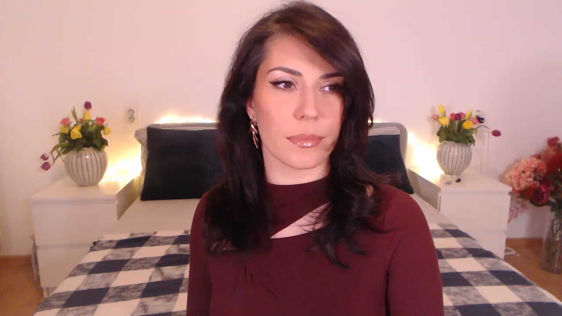 Gallery image thumbnail from BlueStocking's myfreecams stream on, 11/13/2024, 15:19 image 10 of 20