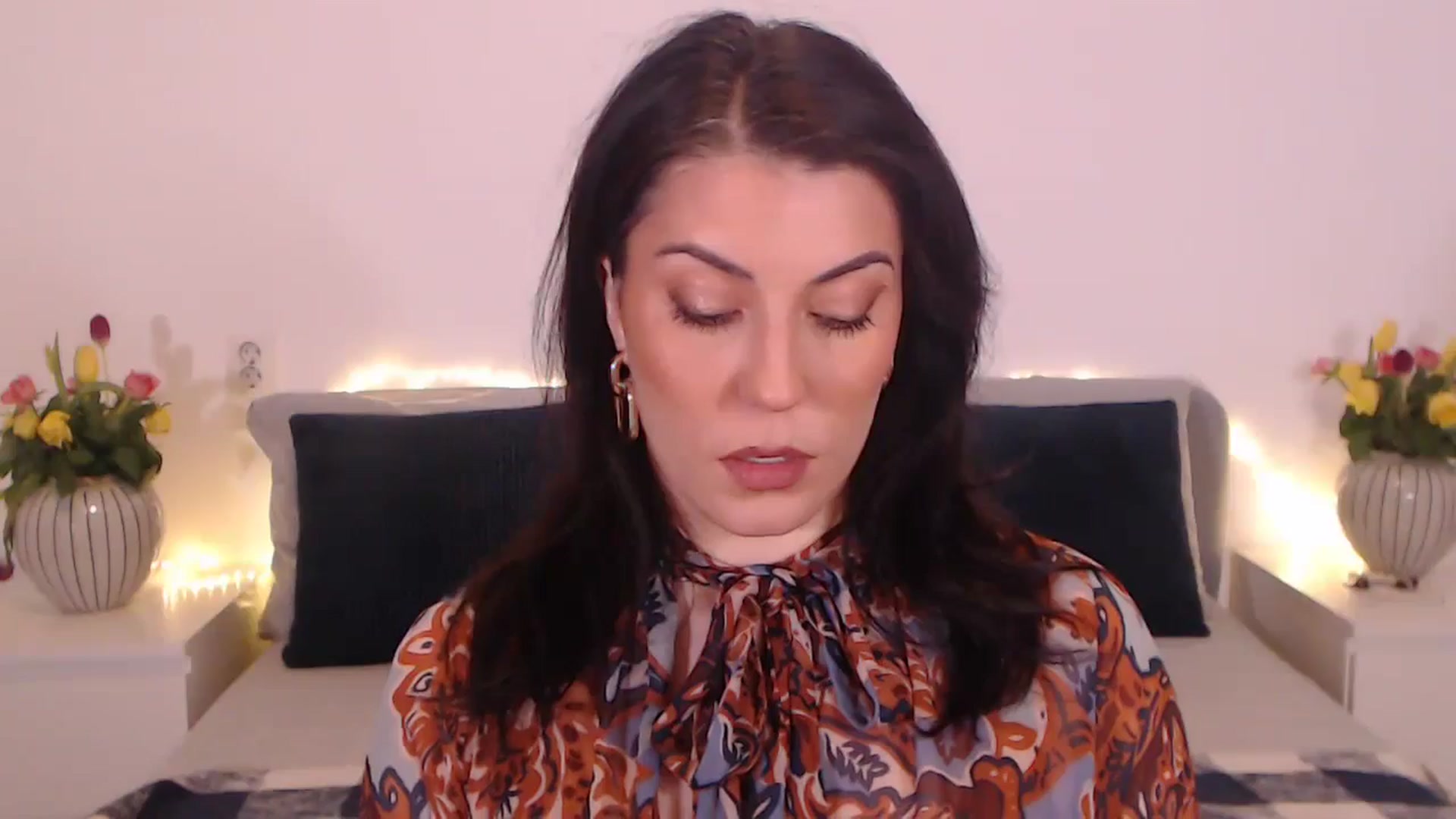 Gallery image thumbnail from BlueStocking's myfreecams stream on, 11/14/2024, 16:02 image 18 of 20