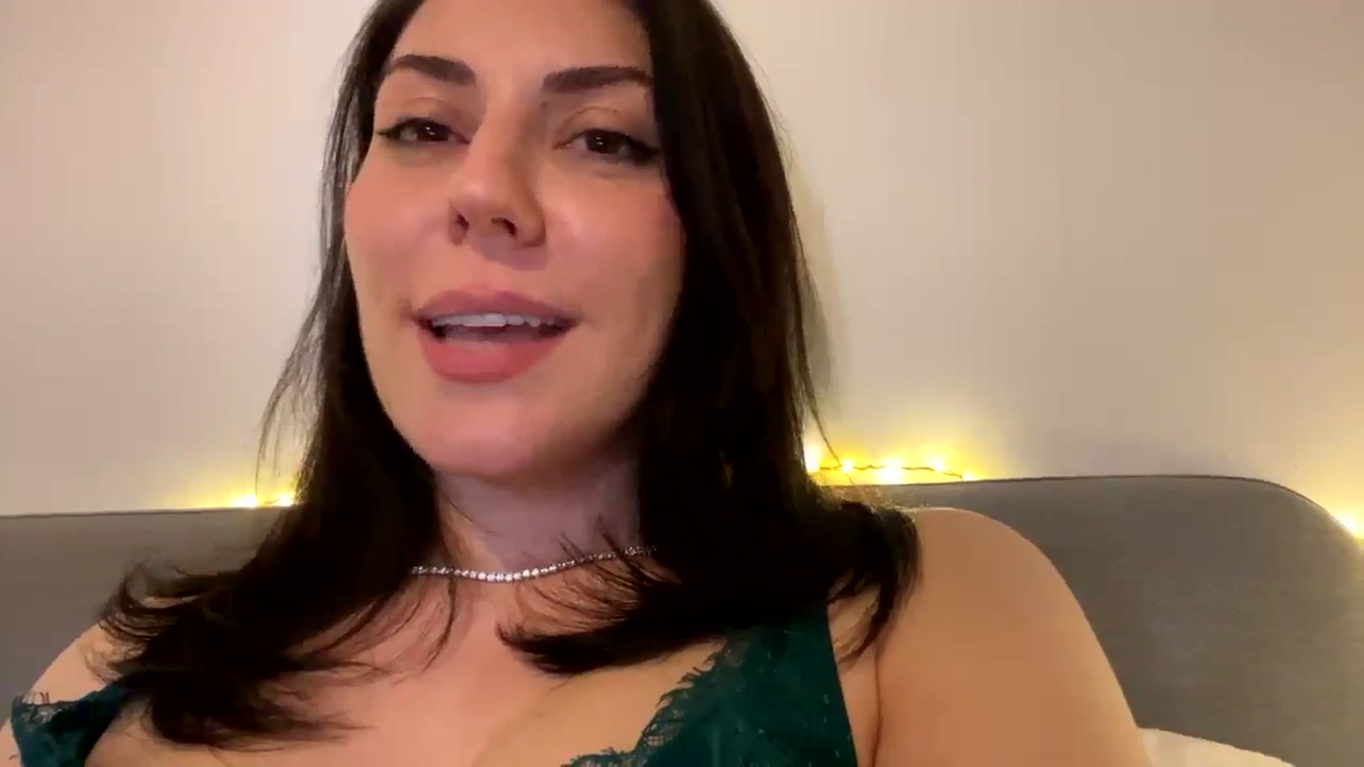 Gallery image thumbnail from BlueStocking's myfreecams stream on, 11/27/2024, 18:55 image 20 of 20