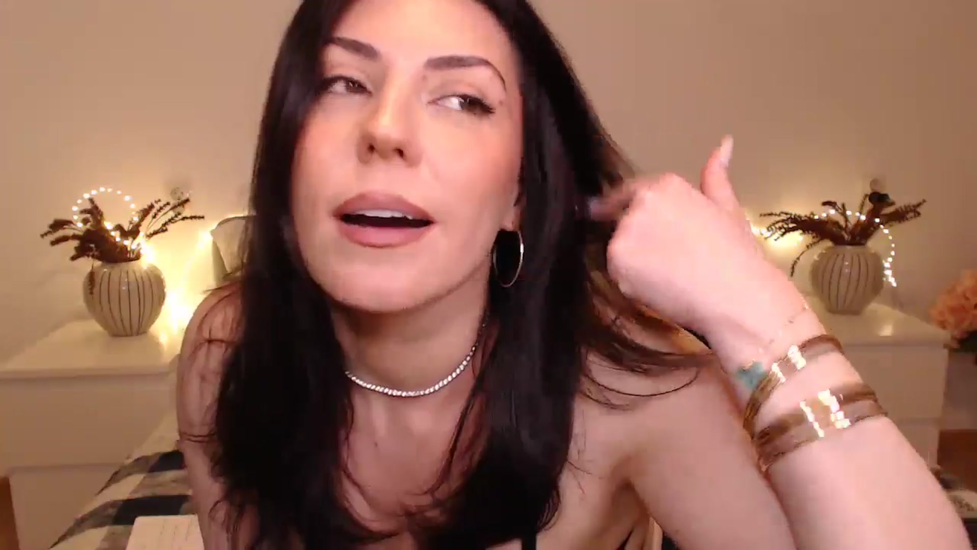 Gallery image thumbnail from BlueStocking's myfreecams stream on, 11/29/2024, 15:44 image 15 of 20