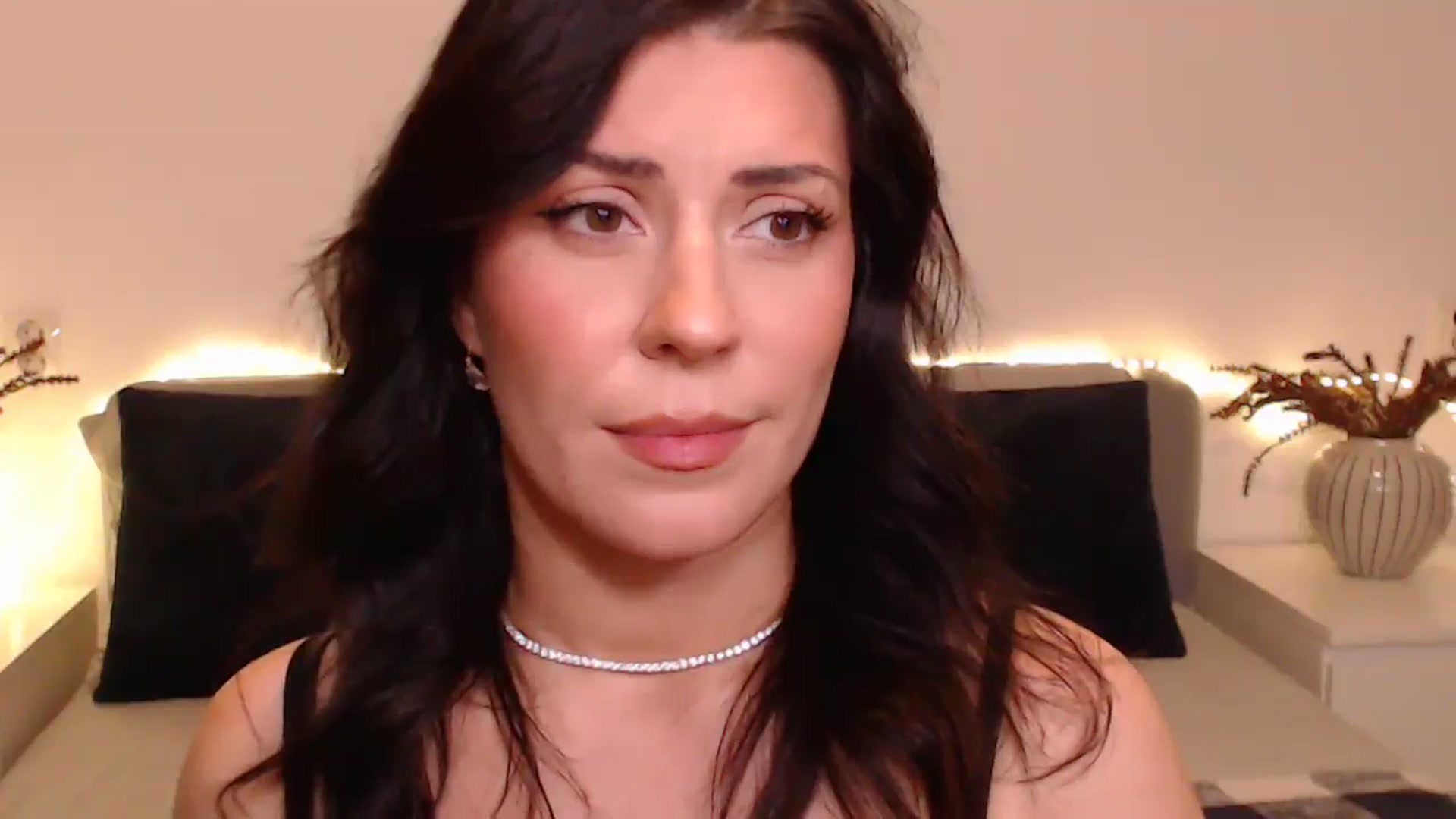 Gallery image thumbnail from BlueStocking's myfreecams stream on, 12/02/2024, 16:47 image 9 of 20