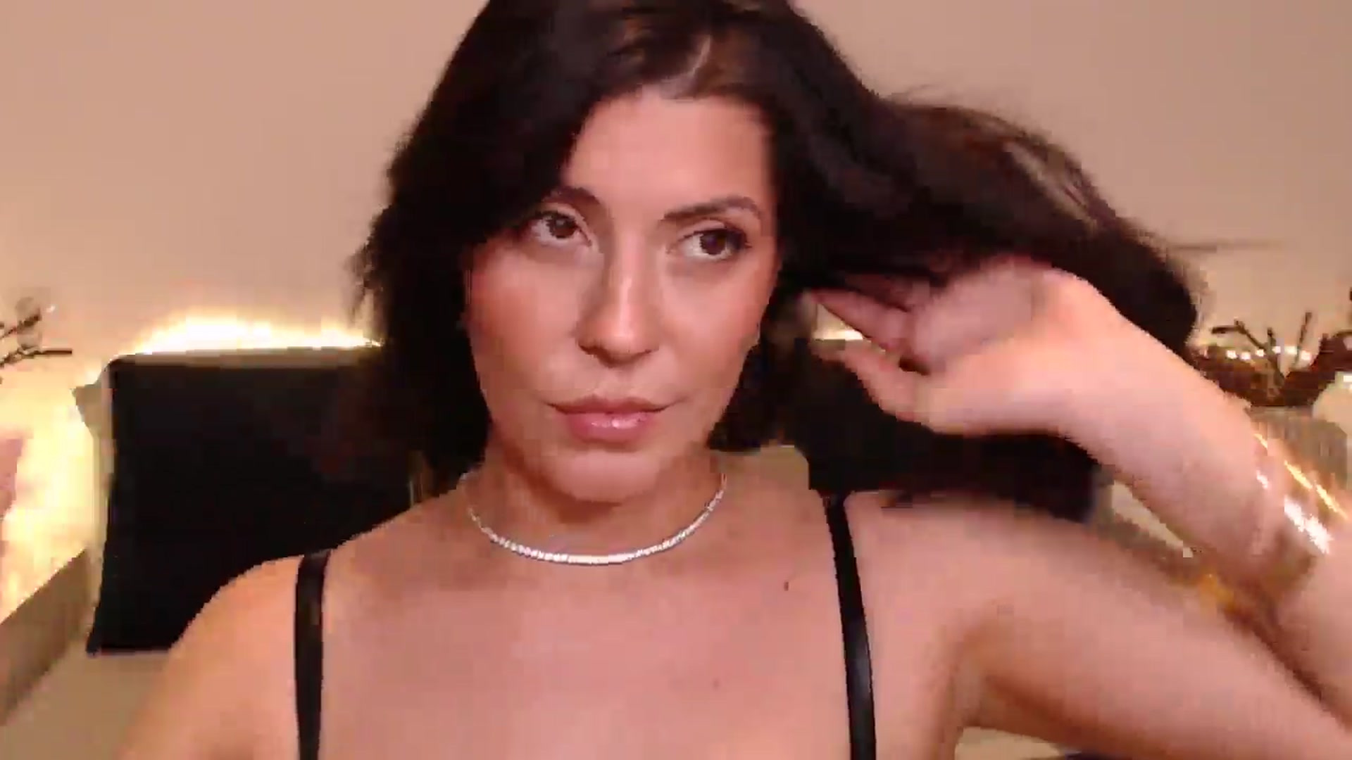 Gallery image thumbnail from BlueStocking's myfreecams stream on, 12/02/2024, 16:47 image 13 of 20