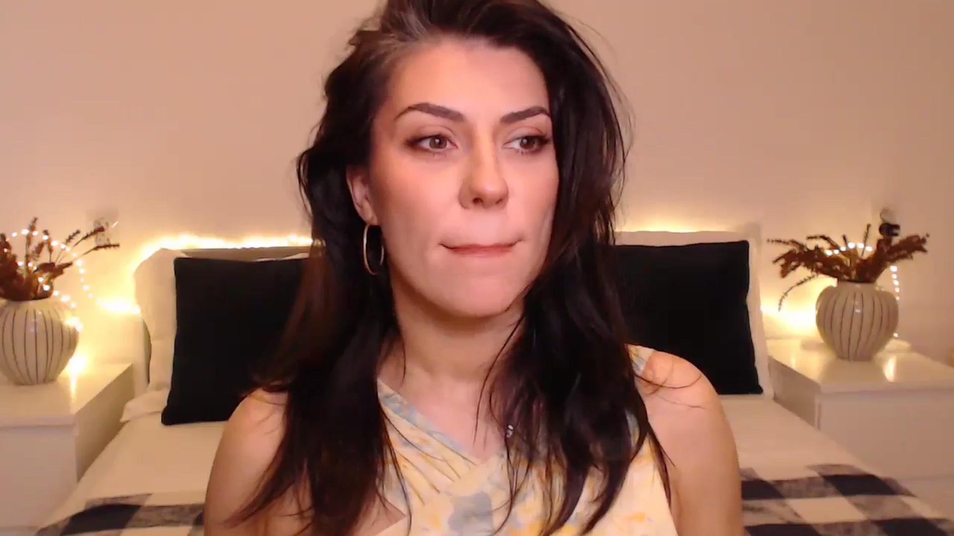 Gallery image thumbnail from BlueStocking's myfreecams stream on, 12/06/2024, 13:56 image 12 of 20
