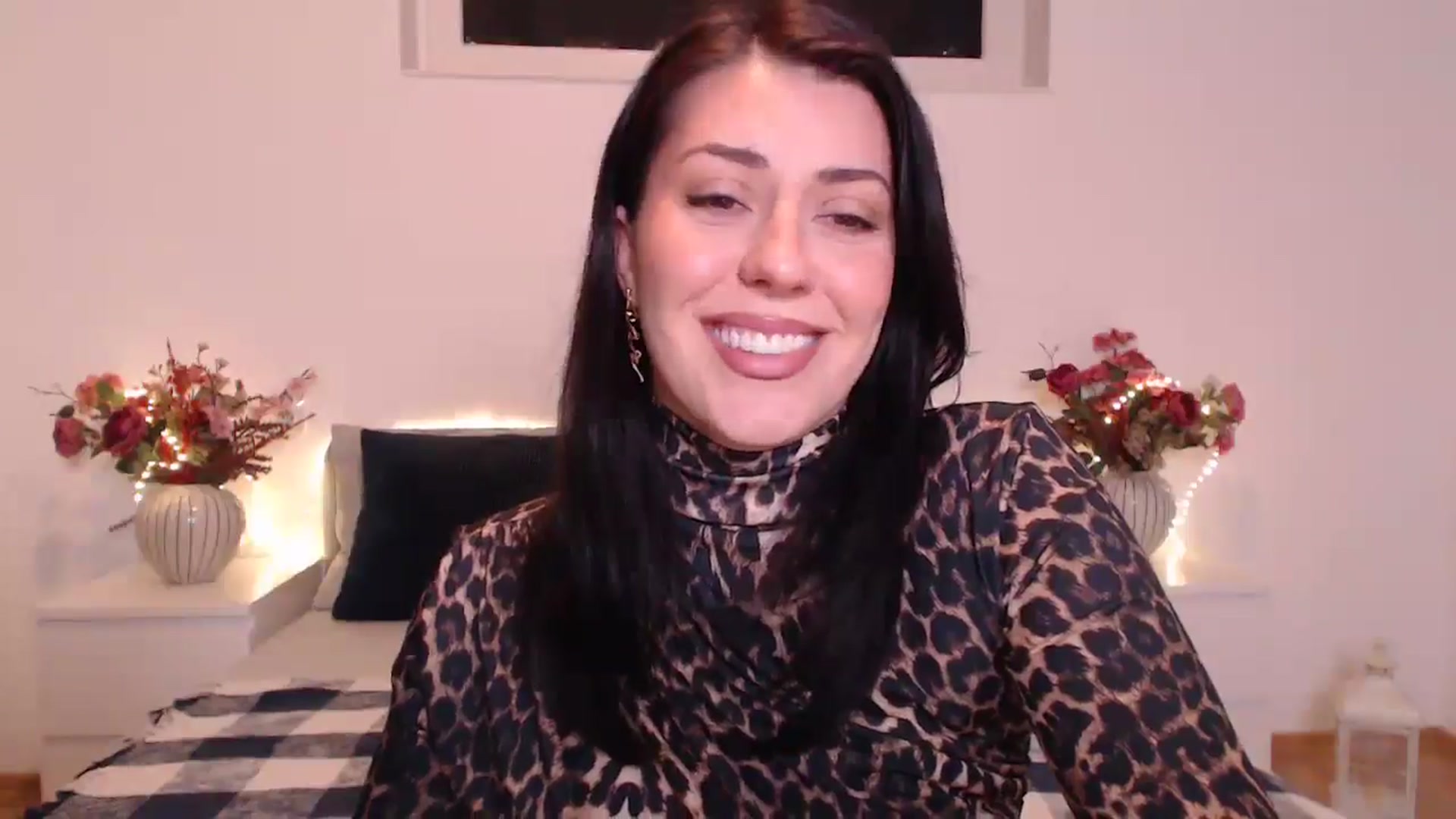 Gallery image thumbnail from BlueStocking's myfreecams stream on, 01/14/2025, 15:37 image 2 of 20
