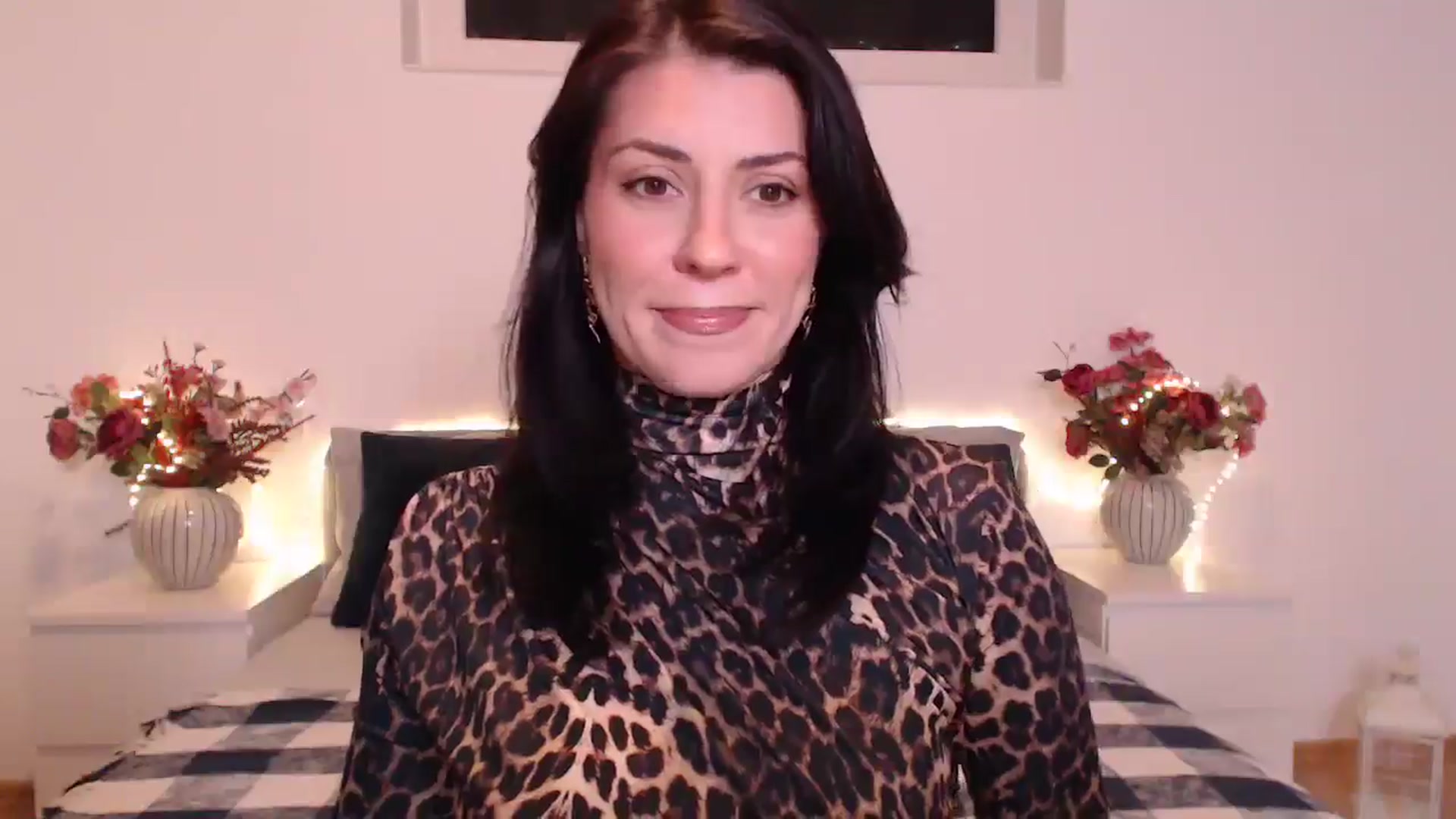 Gallery image thumbnail from BlueStocking's myfreecams stream on, 01/14/2025, 16:35 image 4 of 20