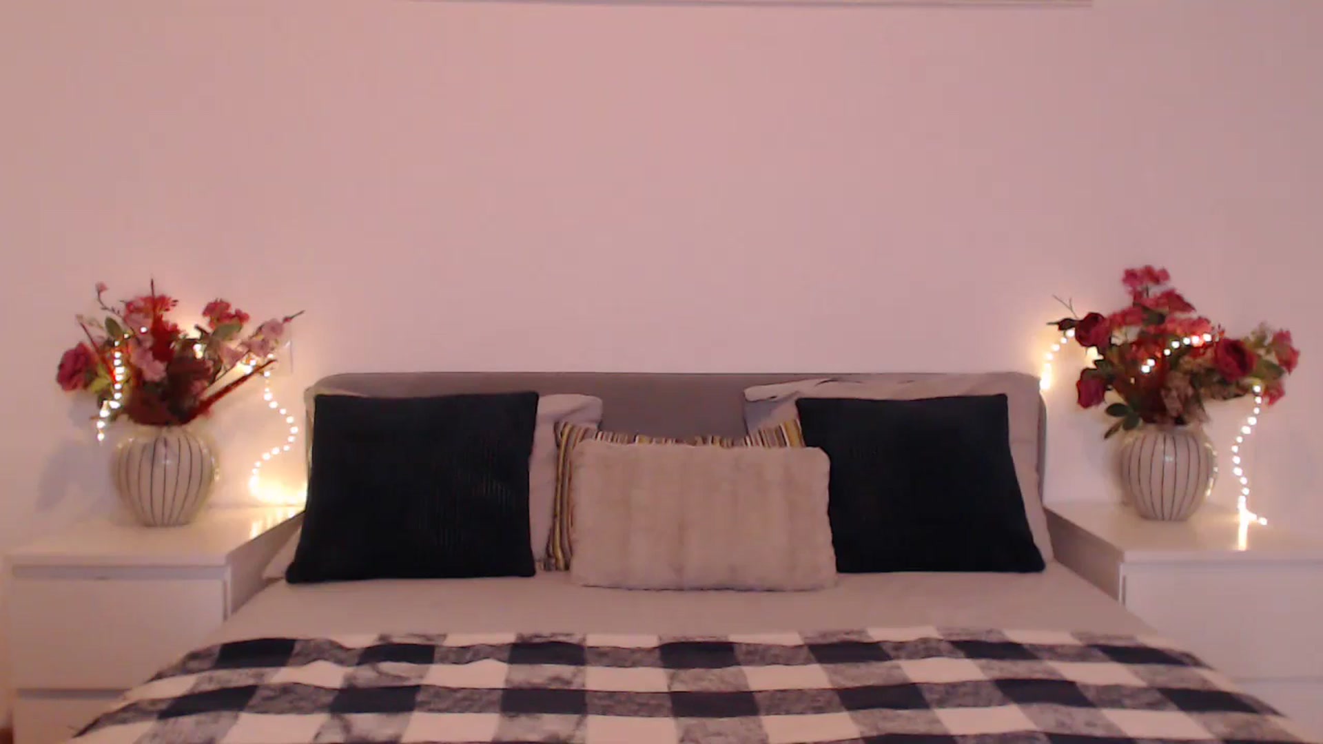 Gallery image thumbnail from BlueStocking's myfreecams stream on, 01/31/2025, 15:14 image 7 of 20