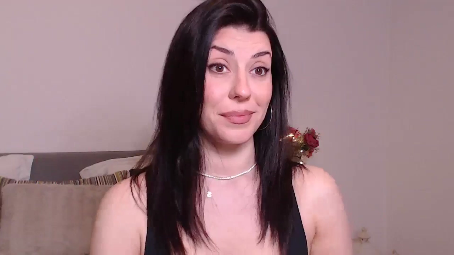 Gallery image thumbnail from BlueStocking's myfreecams stream on, 02/10/2025, 18:22 image 3 of 20