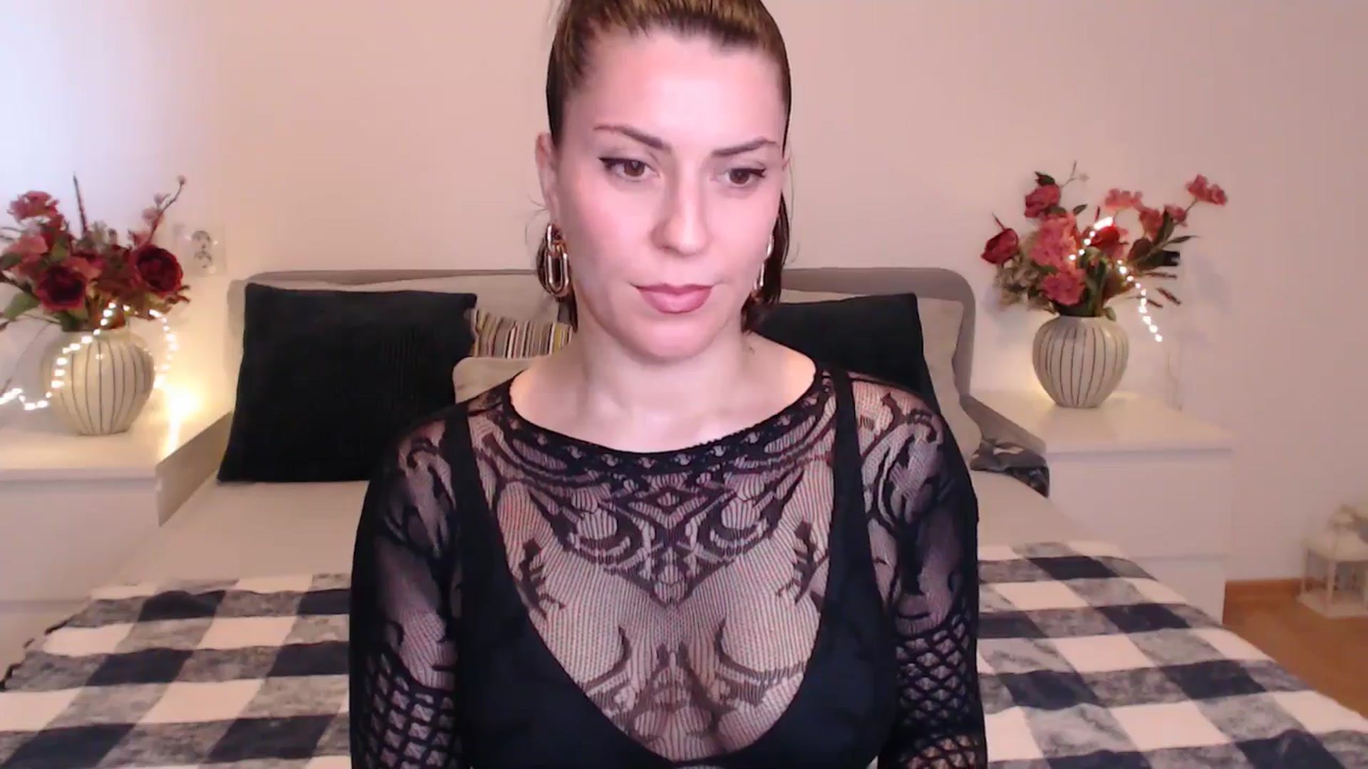 Gallery image thumbnail from BlueStocking's myfreecams stream on, 04/20/2025, 15:28 image 11 of 20