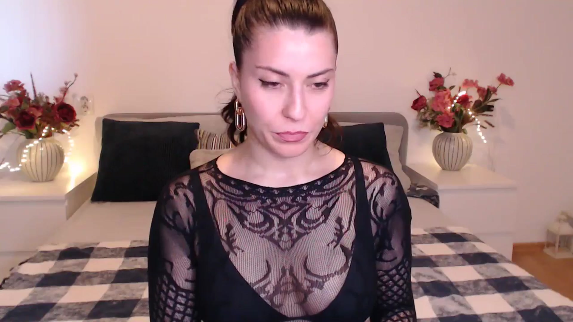 Gallery image thumbnail from BlueStocking's myfreecams stream on, 04/20/2025, 15:28 image 18 of 20