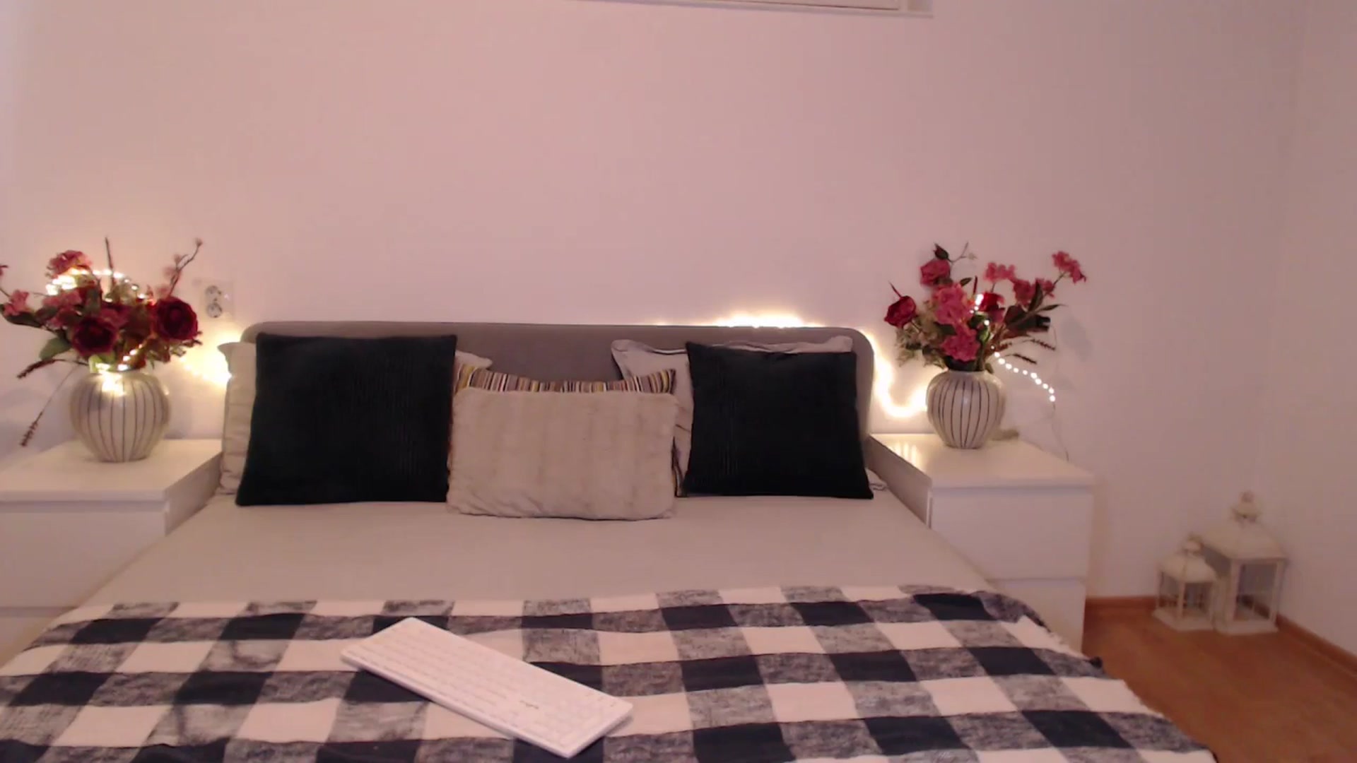 Gallery image thumbnail from BlueStocking's myfreecams stream on, 05/09/2025, 10:34 image 20 of 20