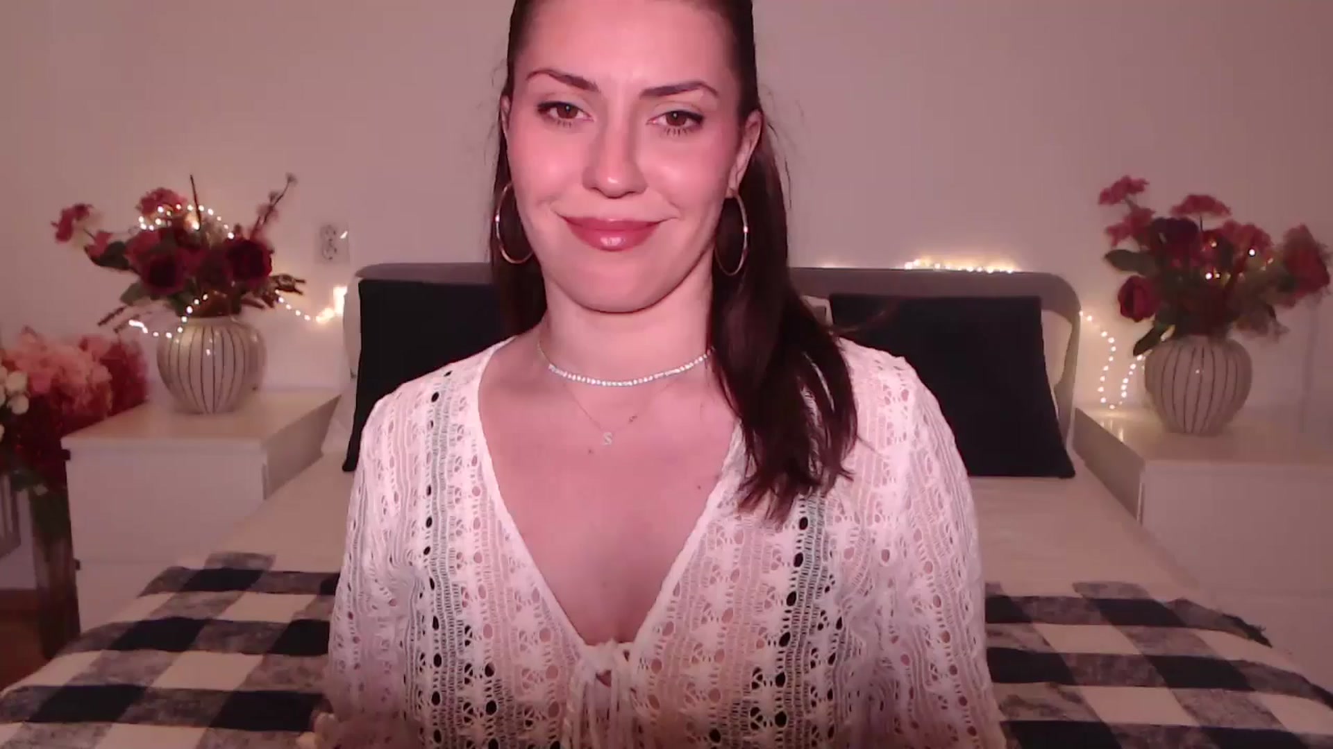 Gallery image thumbnail from BlueStocking's myfreecams stream on, 05/28/2025, 12:31 image 11 of 20