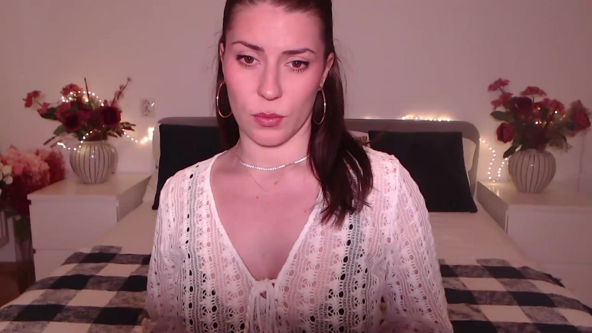 Gallery image thumbnail from BlueStocking's myfreecams stream on, 05/28/2025, 12:31 image 12 of 20