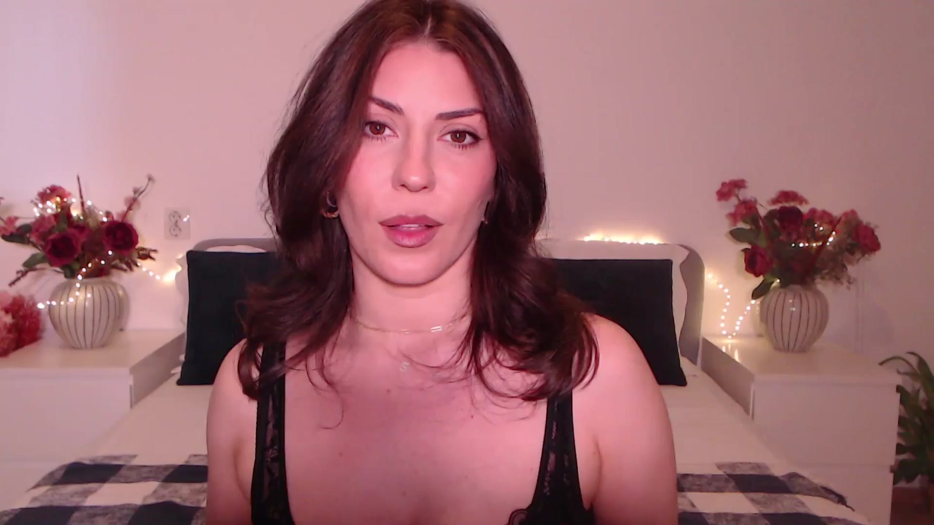 Gallery image thumbnail from BlueStocking's myfreecams stream on, 06/02/2025, 12:21 image 11 of 20