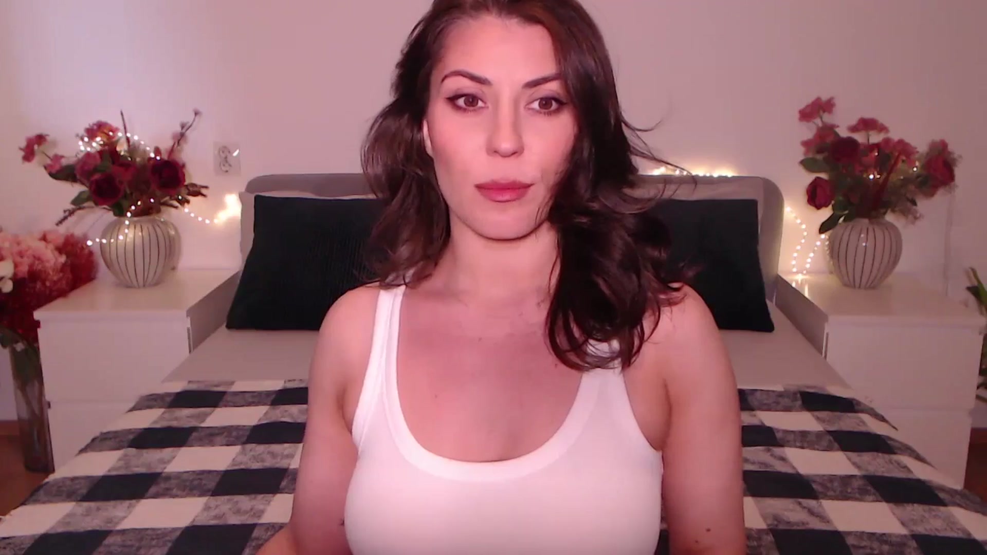 Gallery image thumbnail from BlueStocking's myfreecams stream on, 06/10/2025, 11:03 image 16 of 20