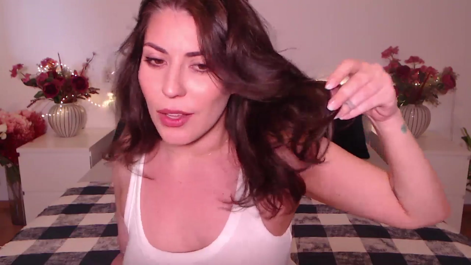 Gallery image thumbnail from BlueStocking's myfreecams stream on, 06/10/2025, 11:03 image 9 of 20