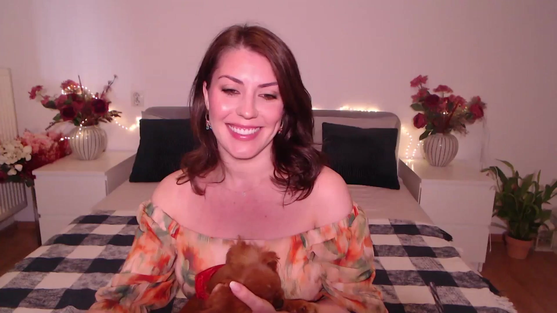 Gallery image thumbnail from BlueStocking's myfreecams stream on, 06/14/2025, 15:19 image 4 of 20