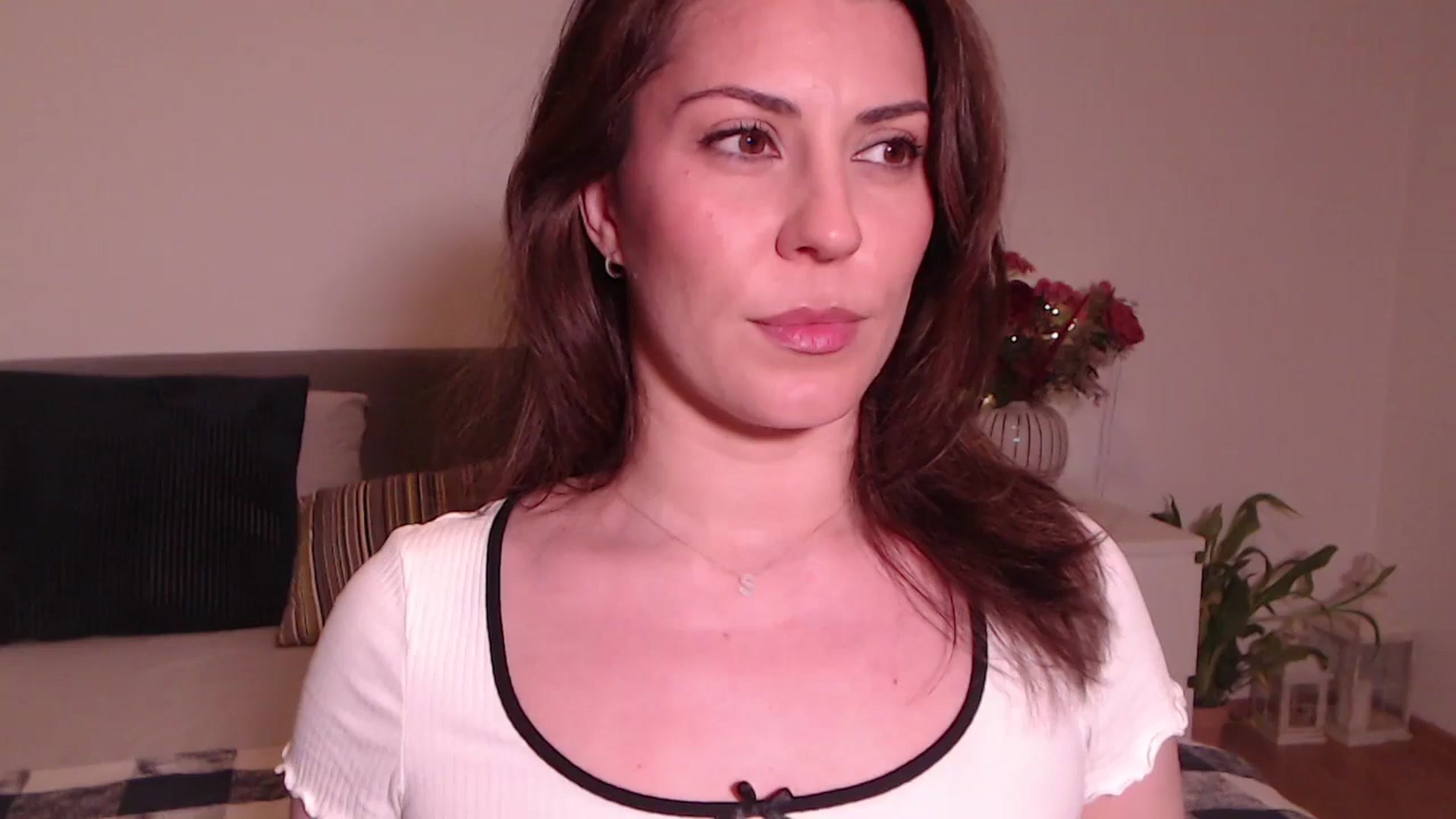 Gallery image thumbnail from BlueStocking's myfreecams stream on, 06/23/2025, 19:57 image 12 of 20