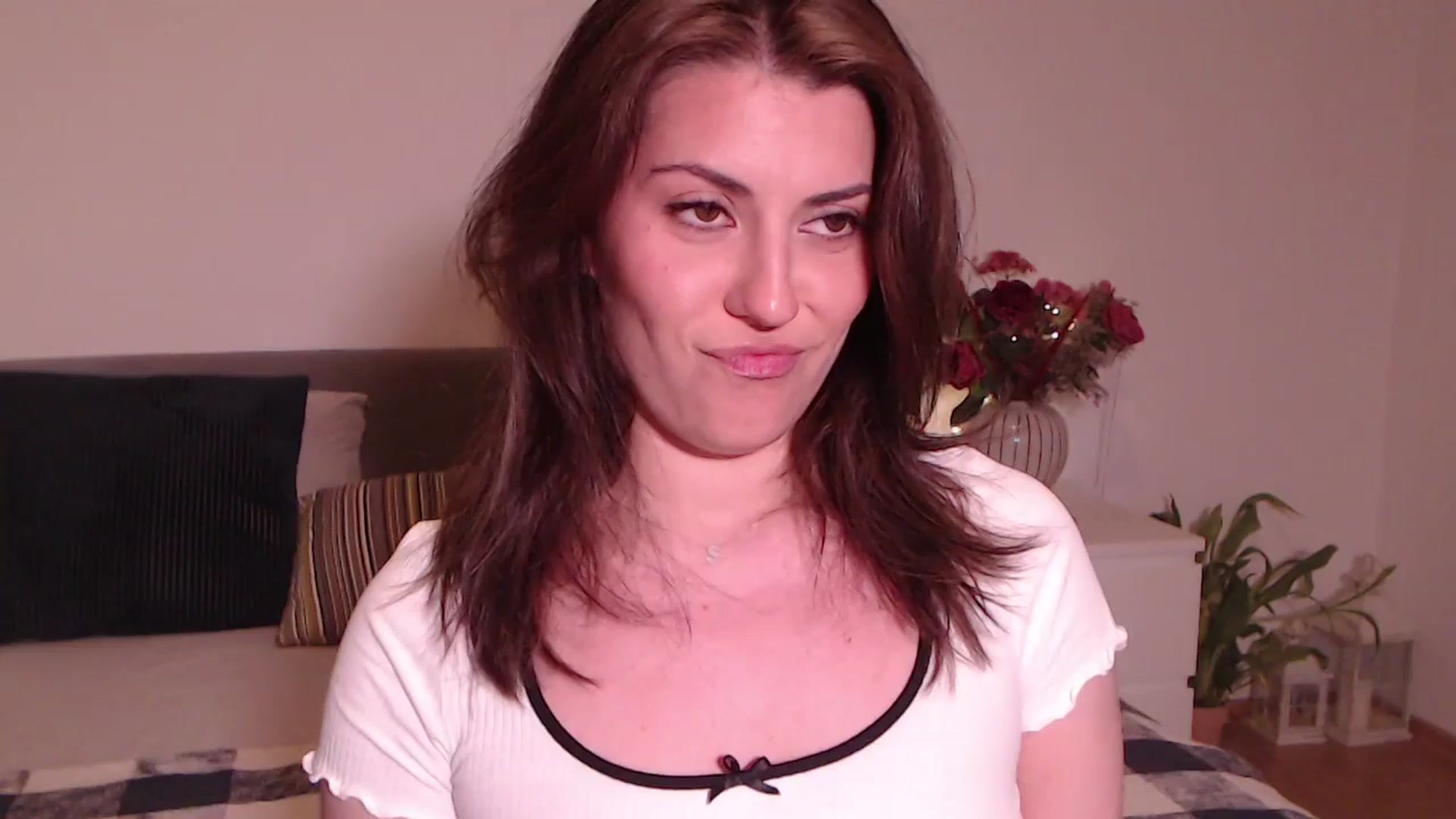 Gallery image thumbnail from BlueStocking's myfreecams stream on, 06/23/2025, 19:57 image 9 of 20