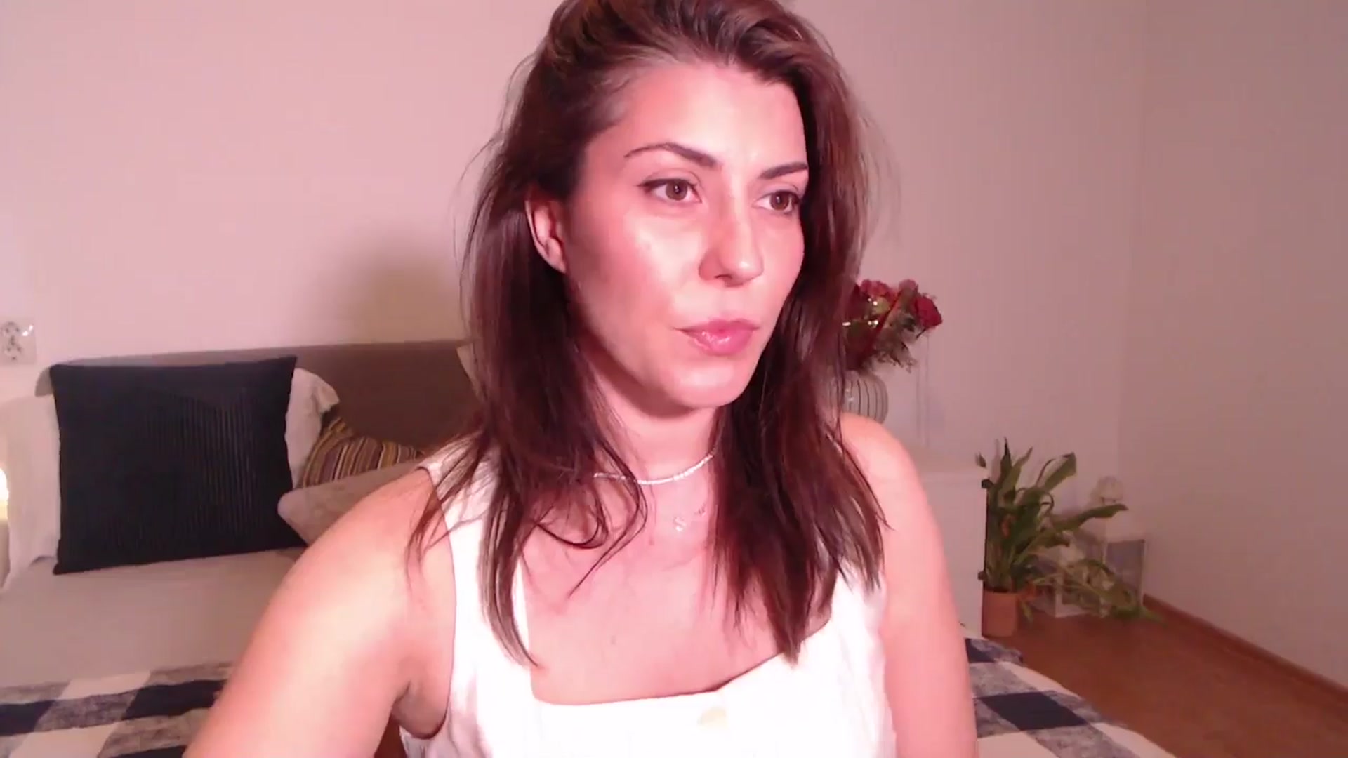 Gallery image thumbnail from BlueStocking's myfreecams stream on, 07/14/2025, 11:54 image 10 of 20