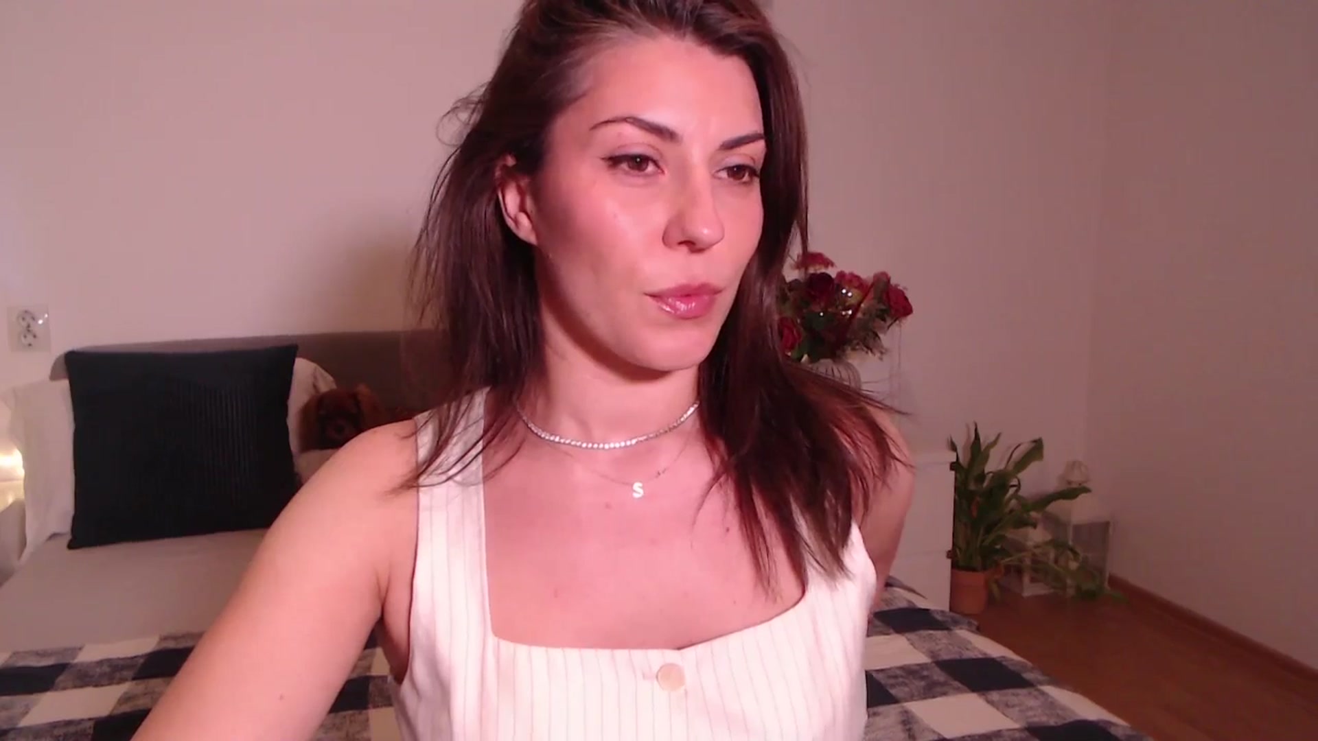 Gallery image thumbnail from BlueStocking's myfreecams stream on, 07/14/2025, 11:54 image 2 of 20