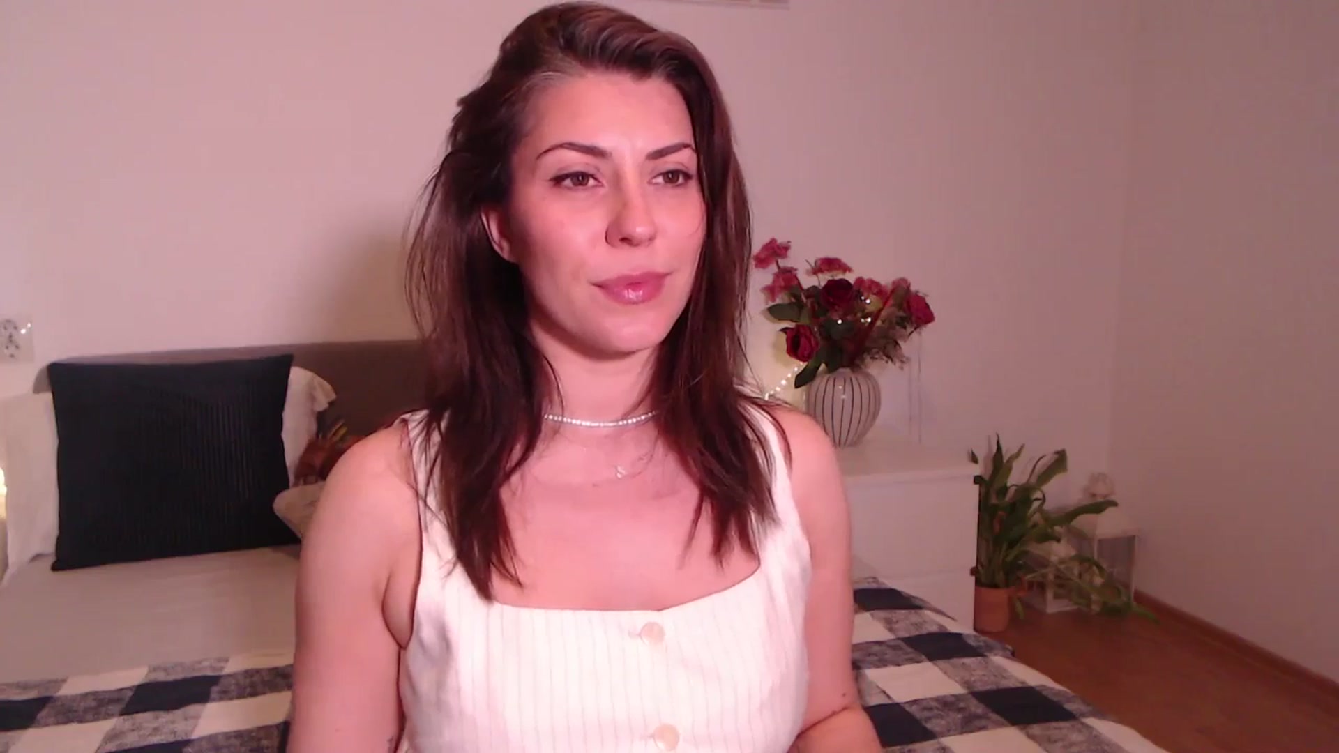Gallery image thumbnail from BlueStocking's myfreecams stream on, 07/14/2025, 12:30 image 5 of 20