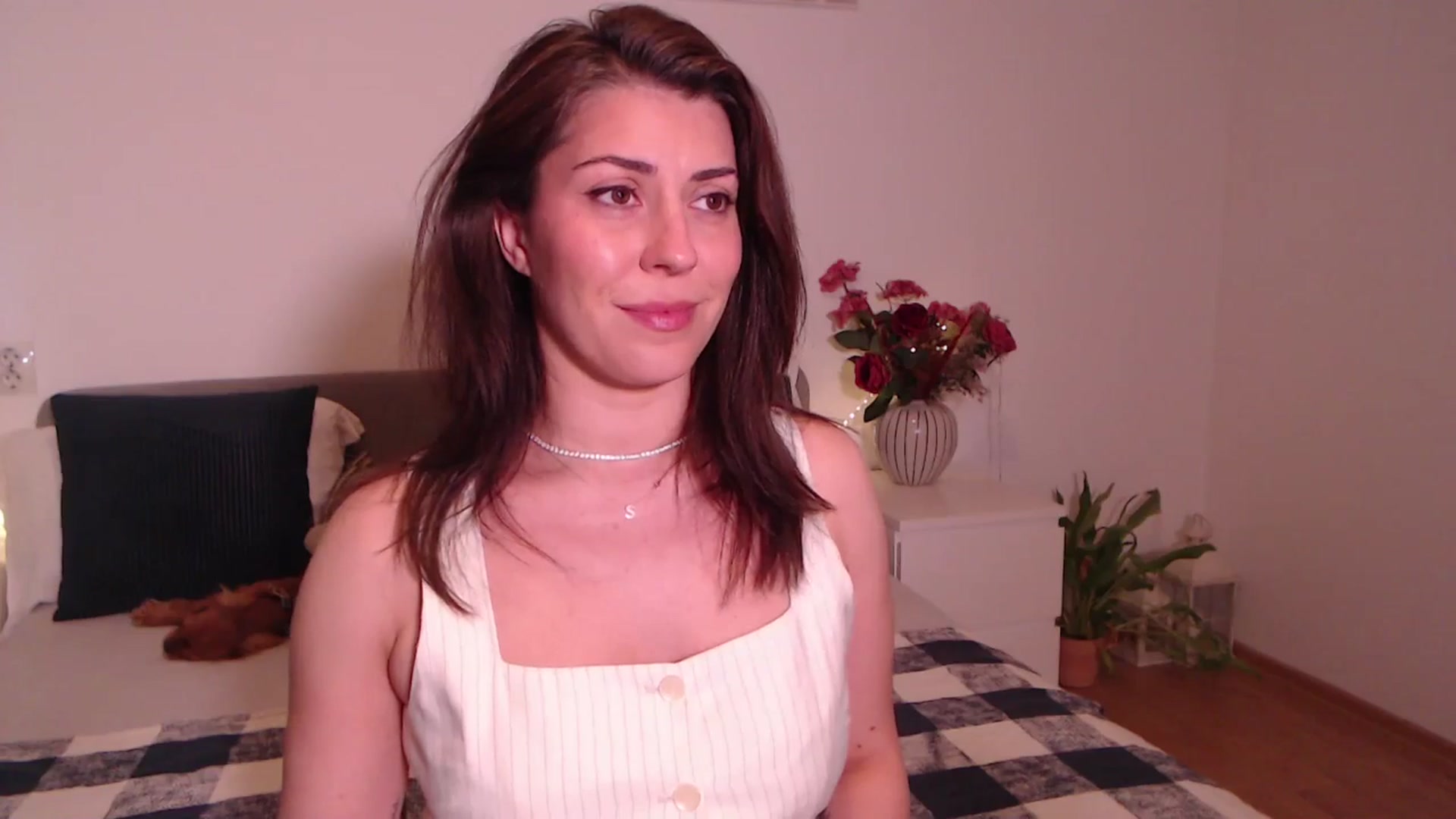 Gallery image thumbnail from BlueStocking's myfreecams stream on, 07/14/2025, 12:45 image 15 of 20