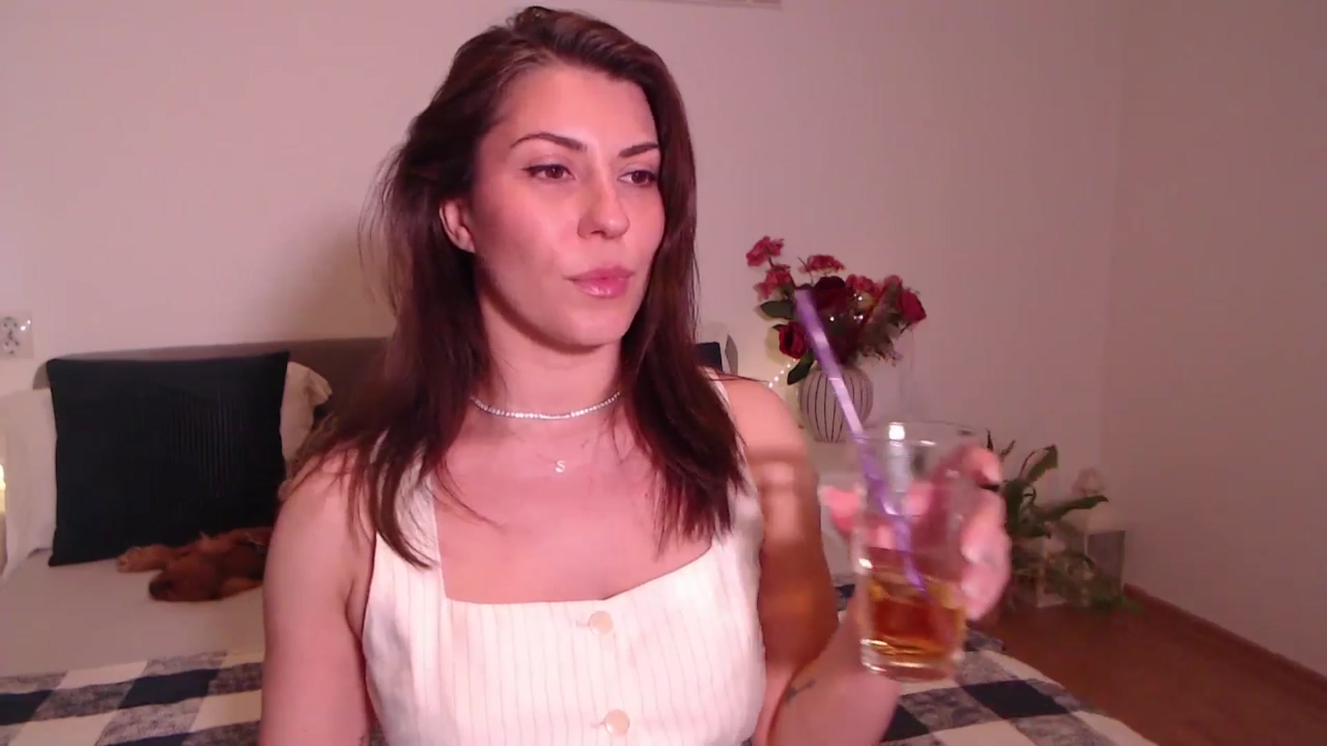 Gallery image thumbnail from BlueStocking's myfreecams stream on, 07/14/2025, 12:45 image 10 of 20