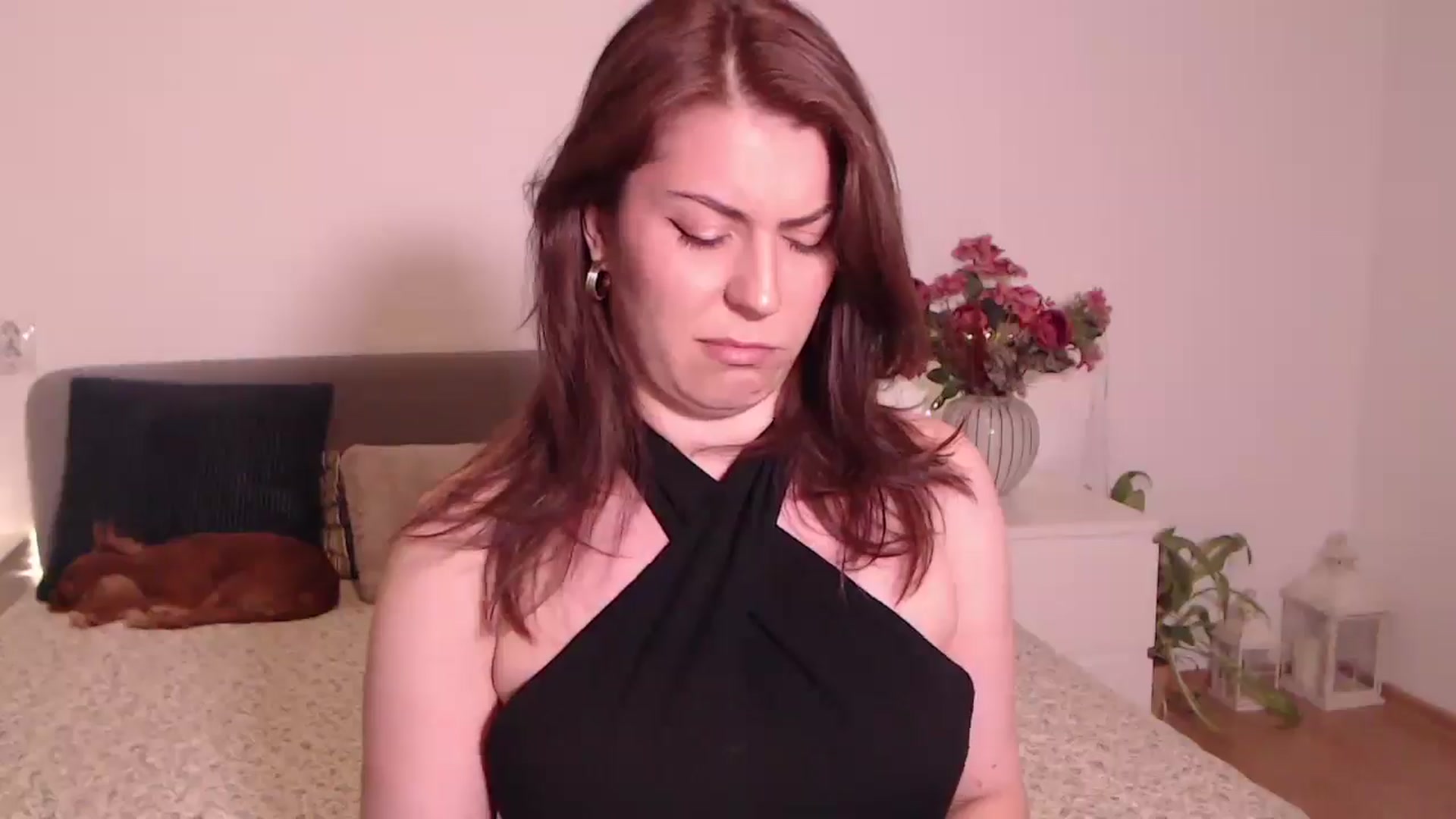 Gallery image thumbnail from BlueStocking's myfreecams stream on, 08/03/2025, 13:54 image 17 of 20