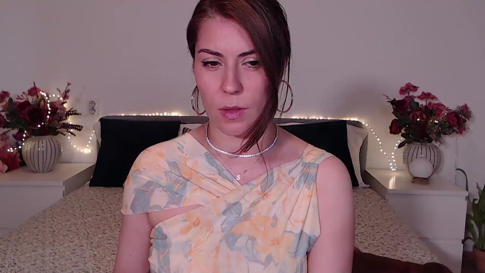 Gallery image thumbnail from BlueStocking's myfreecams stream on, 08/07/2025, 16:48 image 11 of 20