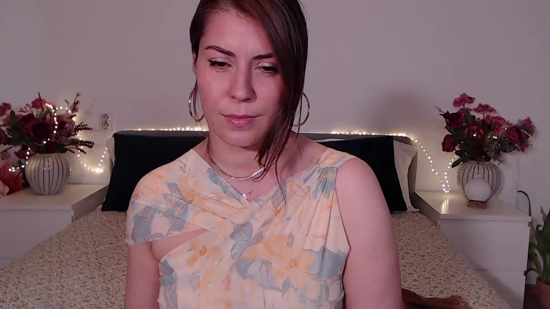 Gallery image thumbnail from BlueStocking's myfreecams stream on, 08/07/2025, 16:48 image 8 of 20