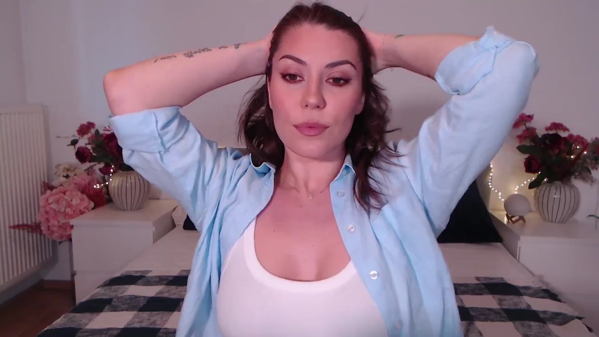 Gallery image thumbnail from BlueStocking's myfreecams stream on, 08/09/2025, 12:33 image 12 of 20