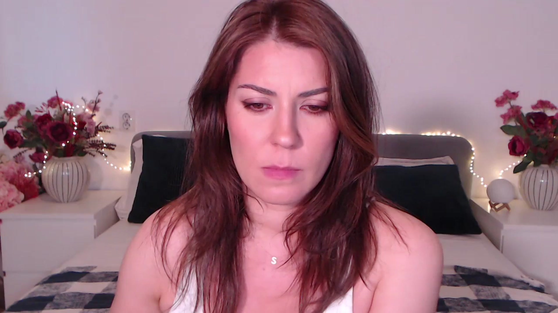 Gallery image thumbnail from BlueStocking's myfreecams stream on, 08/09/2025, 14:01 image 15 of 20