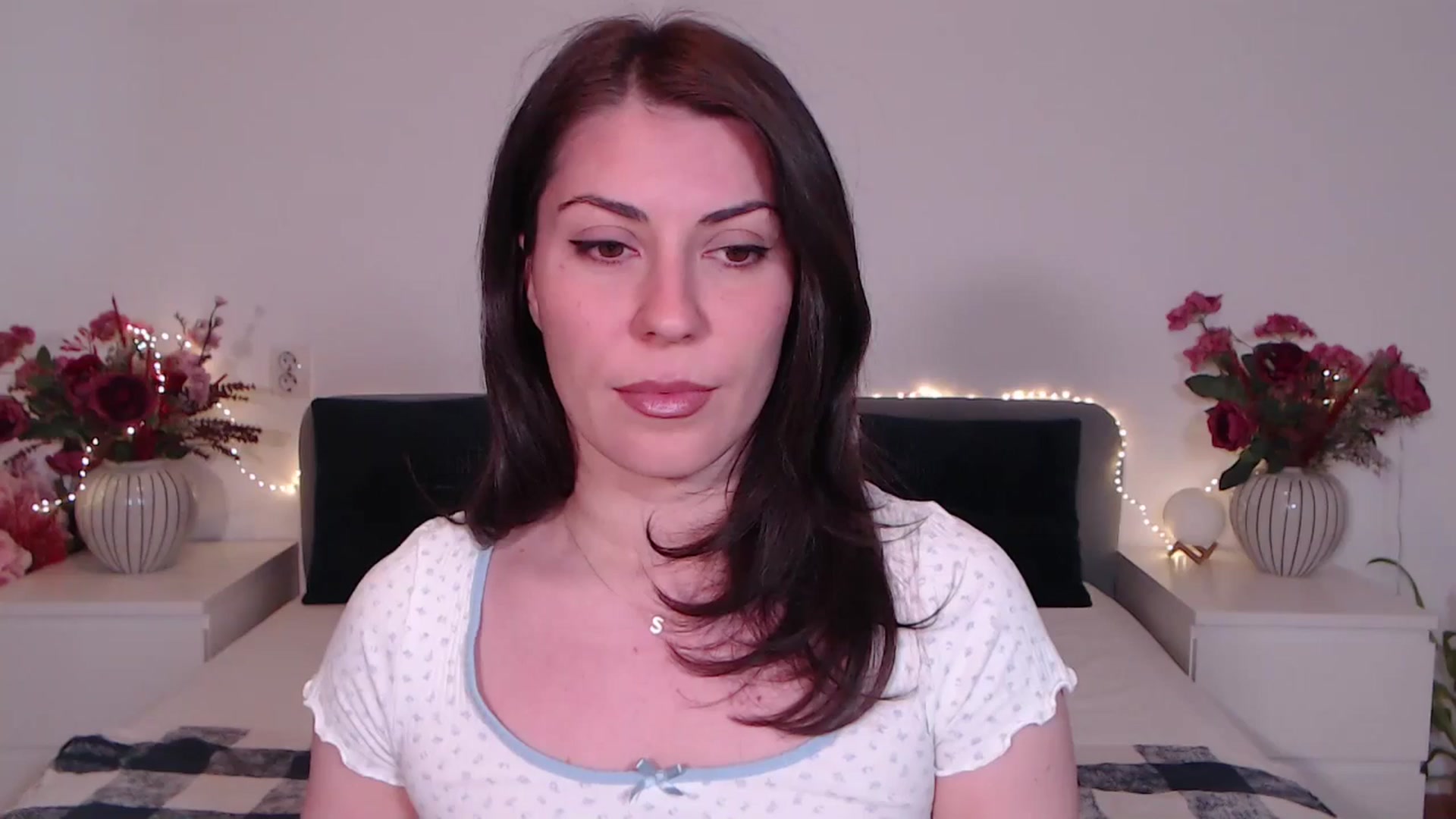 Gallery image thumbnail from BlueStocking's myfreecams stream on, 08/12/2025, 13:21 image 11 of 20